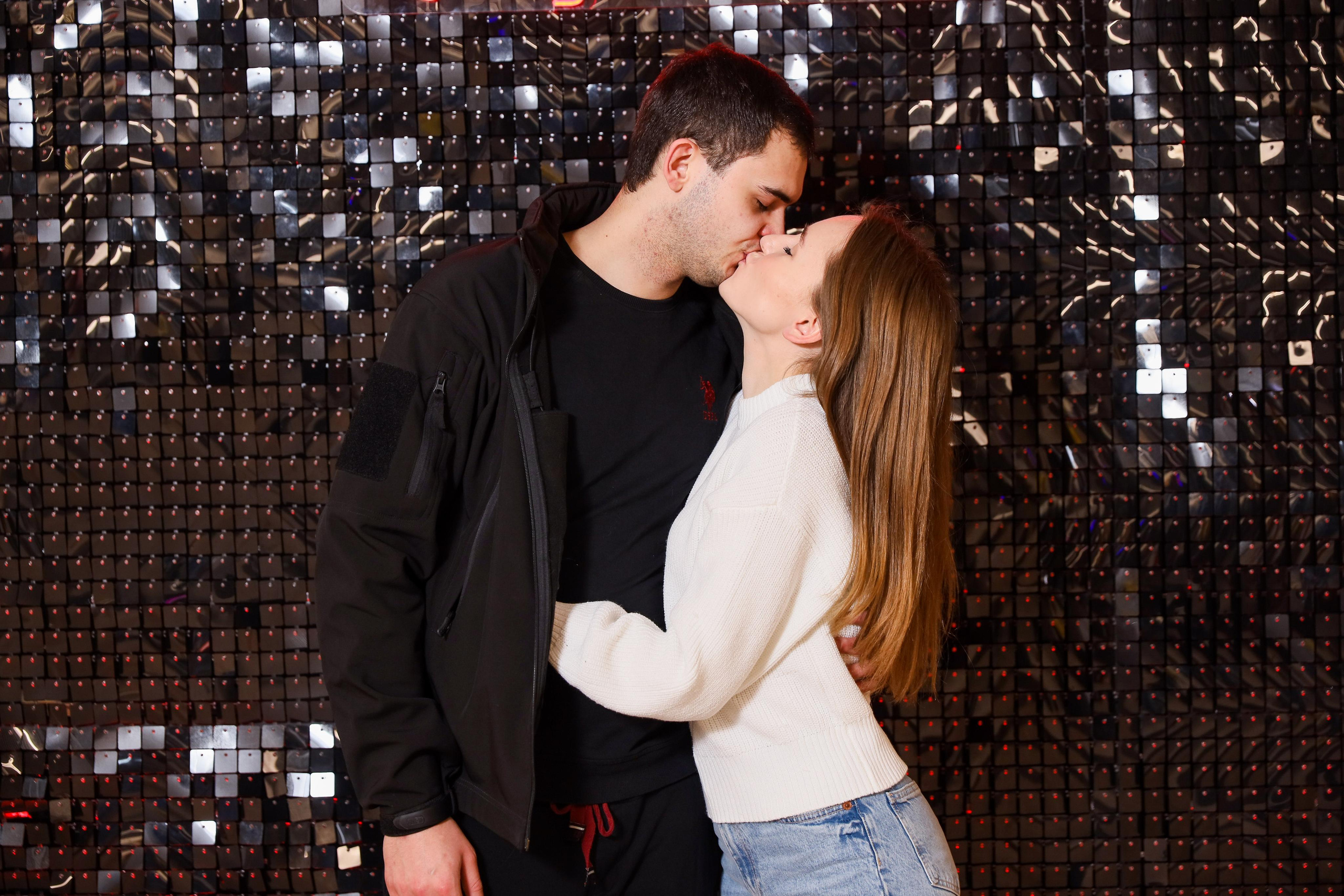 Фотомозаїка на 580 фото для ТРЦ Караван. Аренды интерактивных фотозон в Харькове