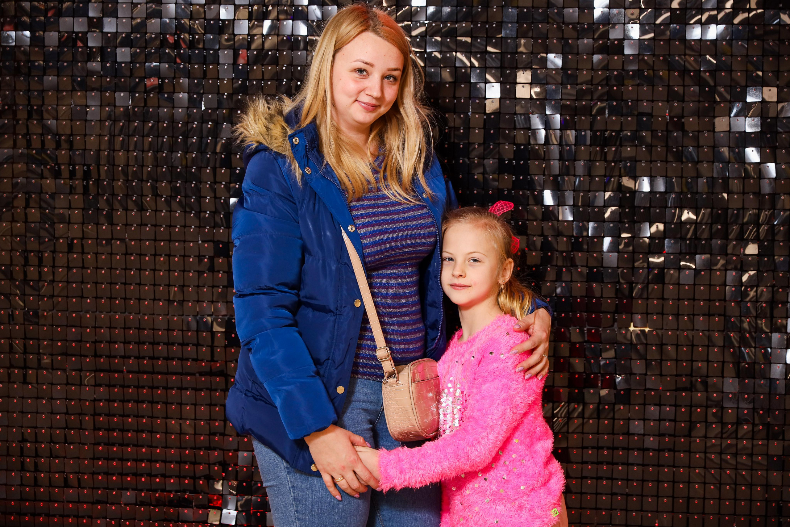 Фотомозаїка на 580 фото для ТРЦ Караван. Аренды интерактивных фотозон в Харькове