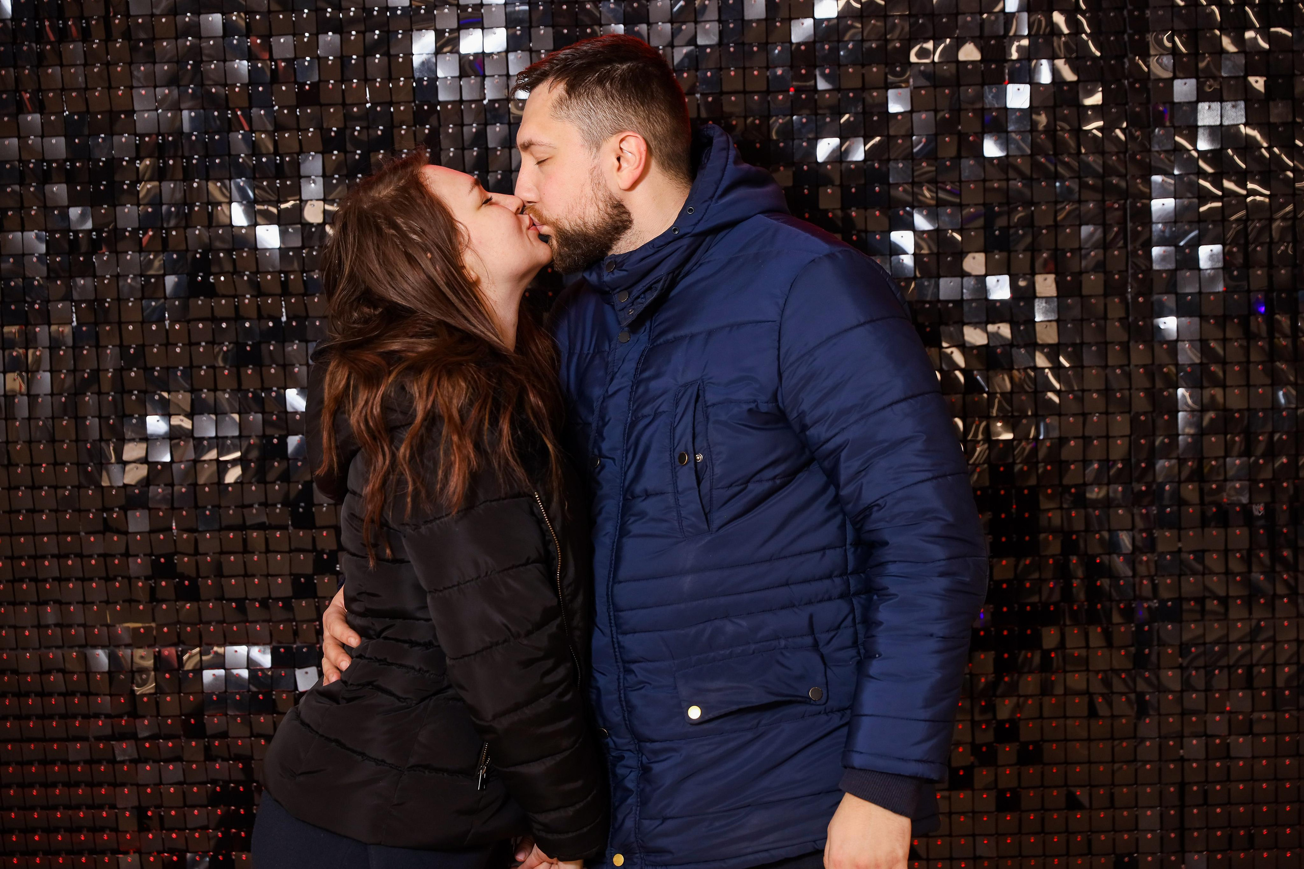 Фотомозаїка на 580 фото для ТРЦ Караван. Аренды интерактивных фотозон в Харькове