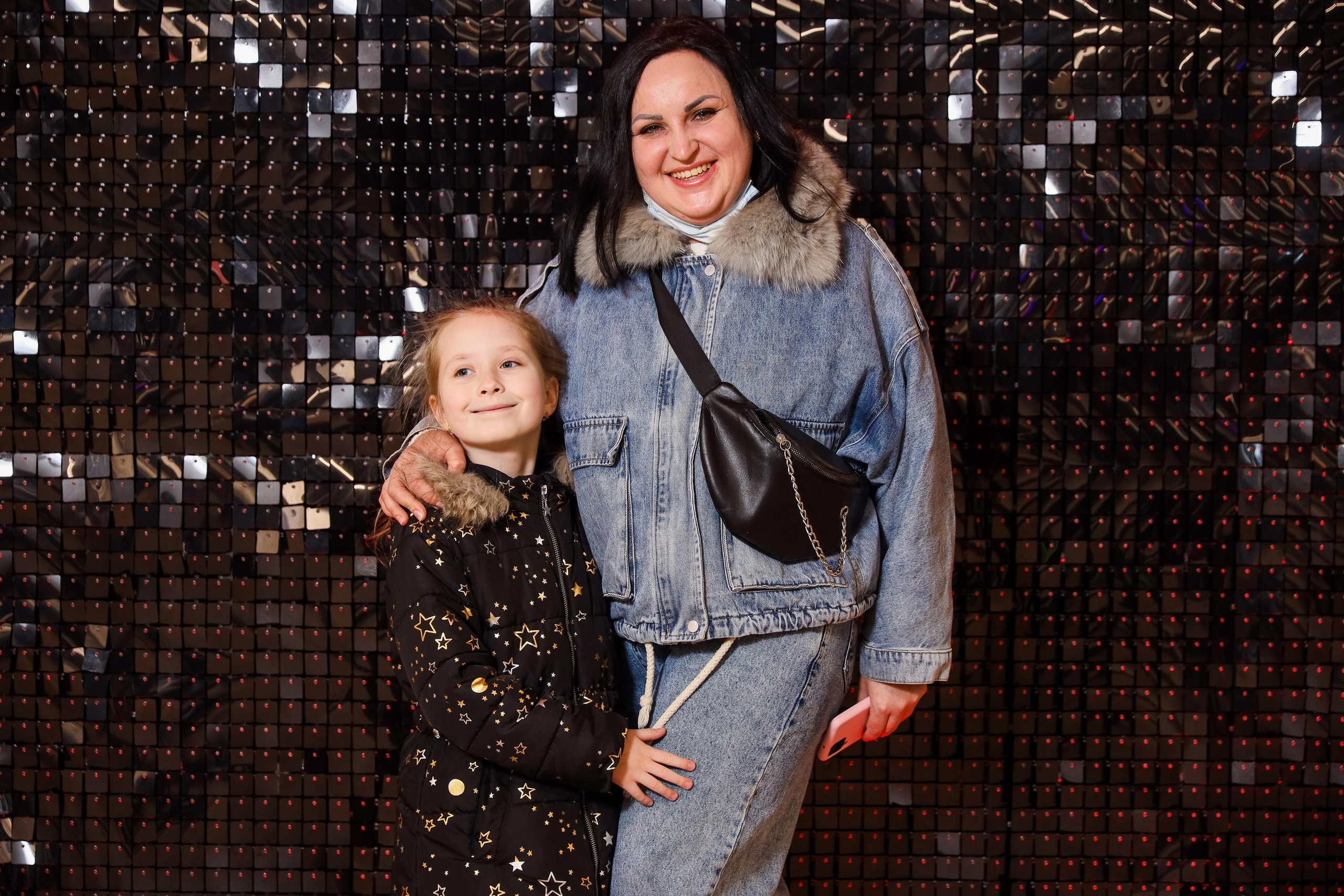 Фотомозаїка на 580 фото для ТРЦ Караван. Аренды интерактивных фотозон в Харькове