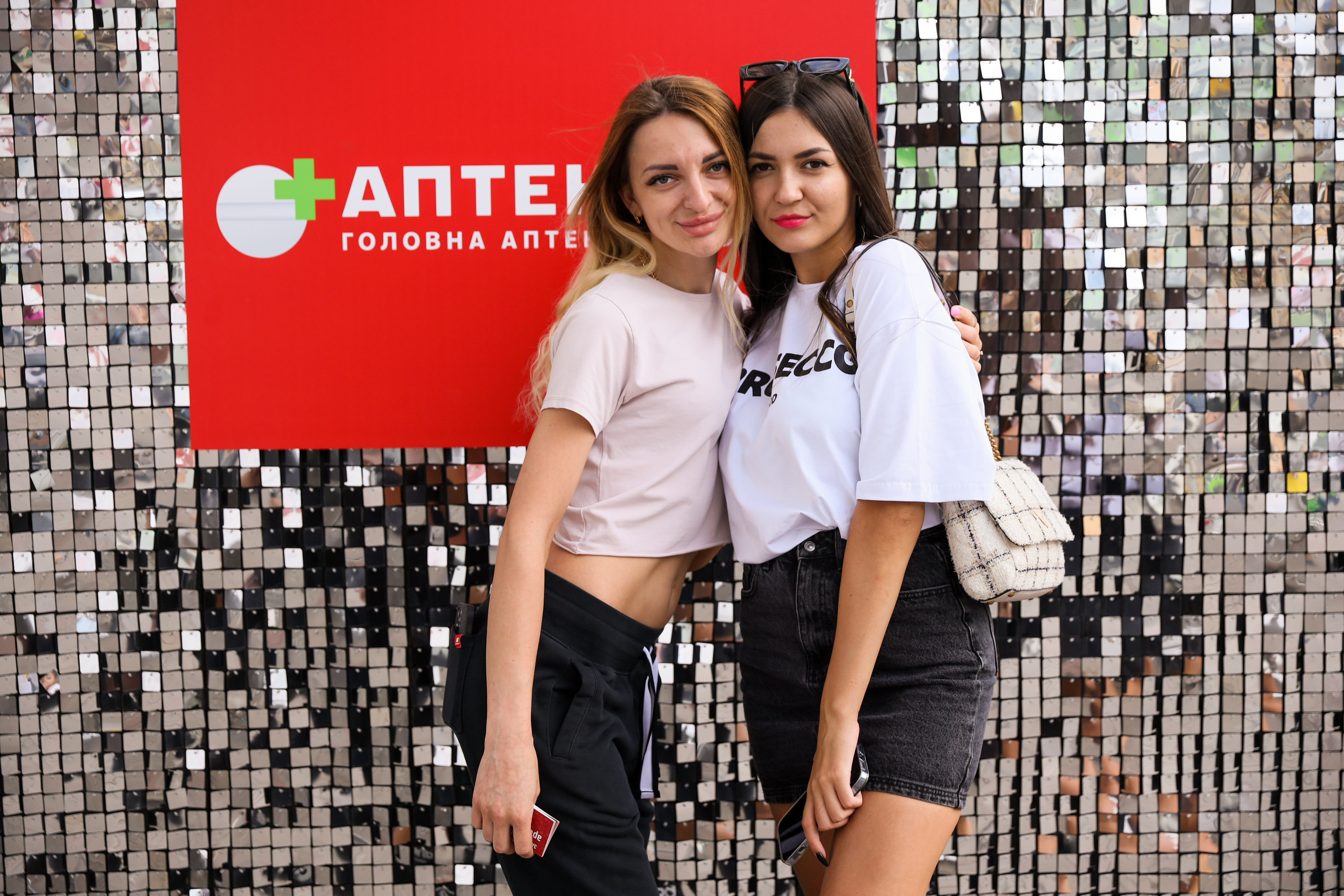 Аптека 911 (Фотомозаїка). Аренды интерактивных фотозон в Харькове