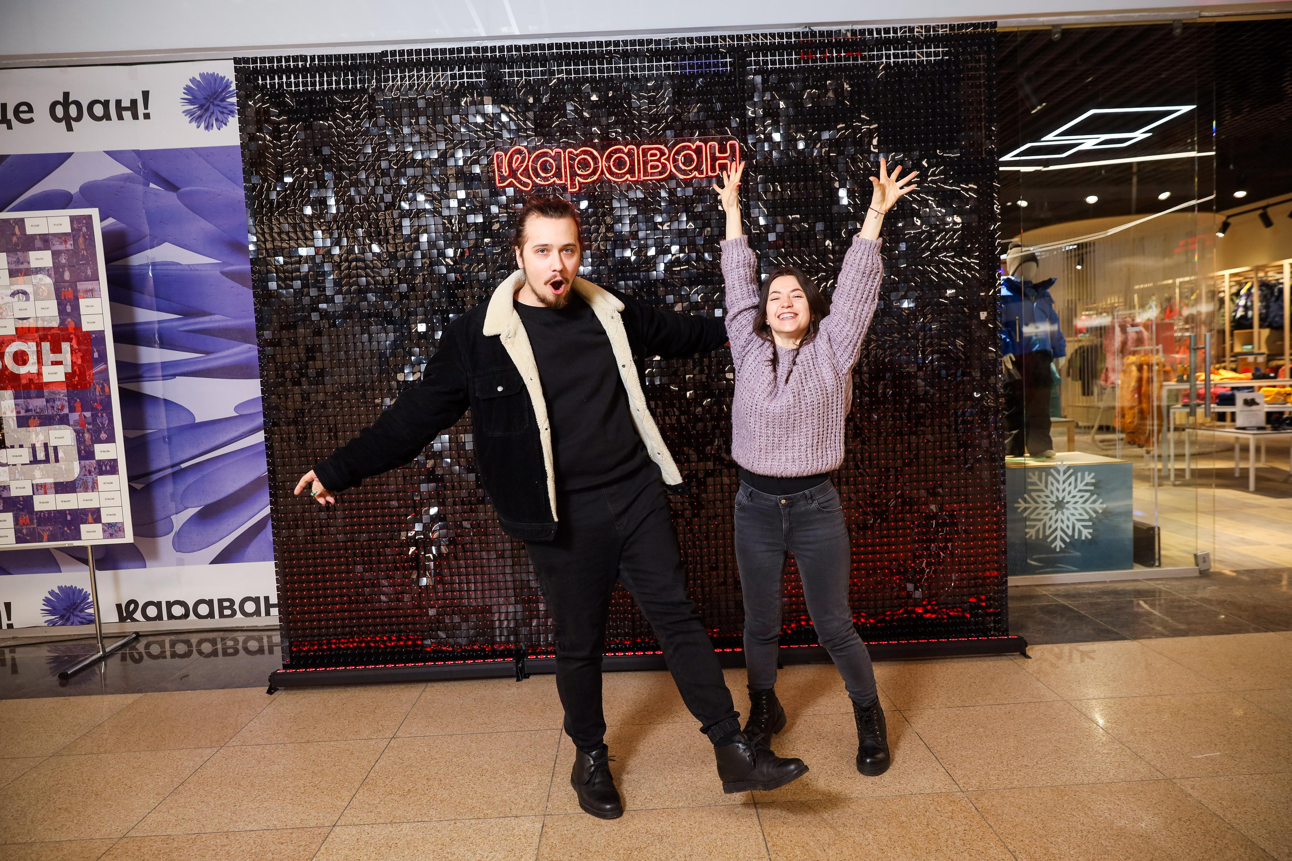 Фотомозаїка на 580 фото для ТРЦ Караван. Аренды интерактивных фотозон в Харькове