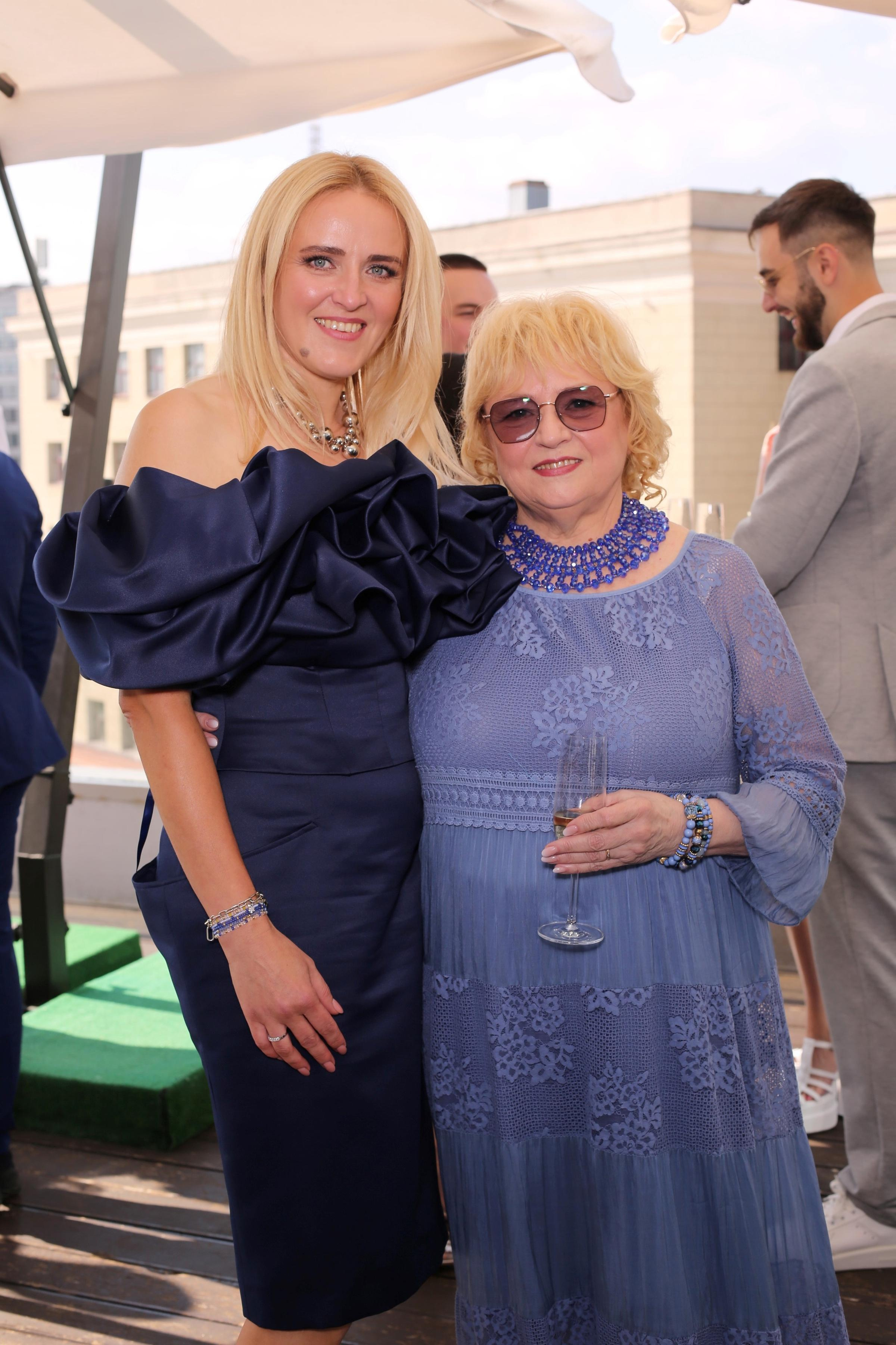 Максим та Іветта (AiR PhotoBox). Оренда інтерактивних фотозон у Харкові