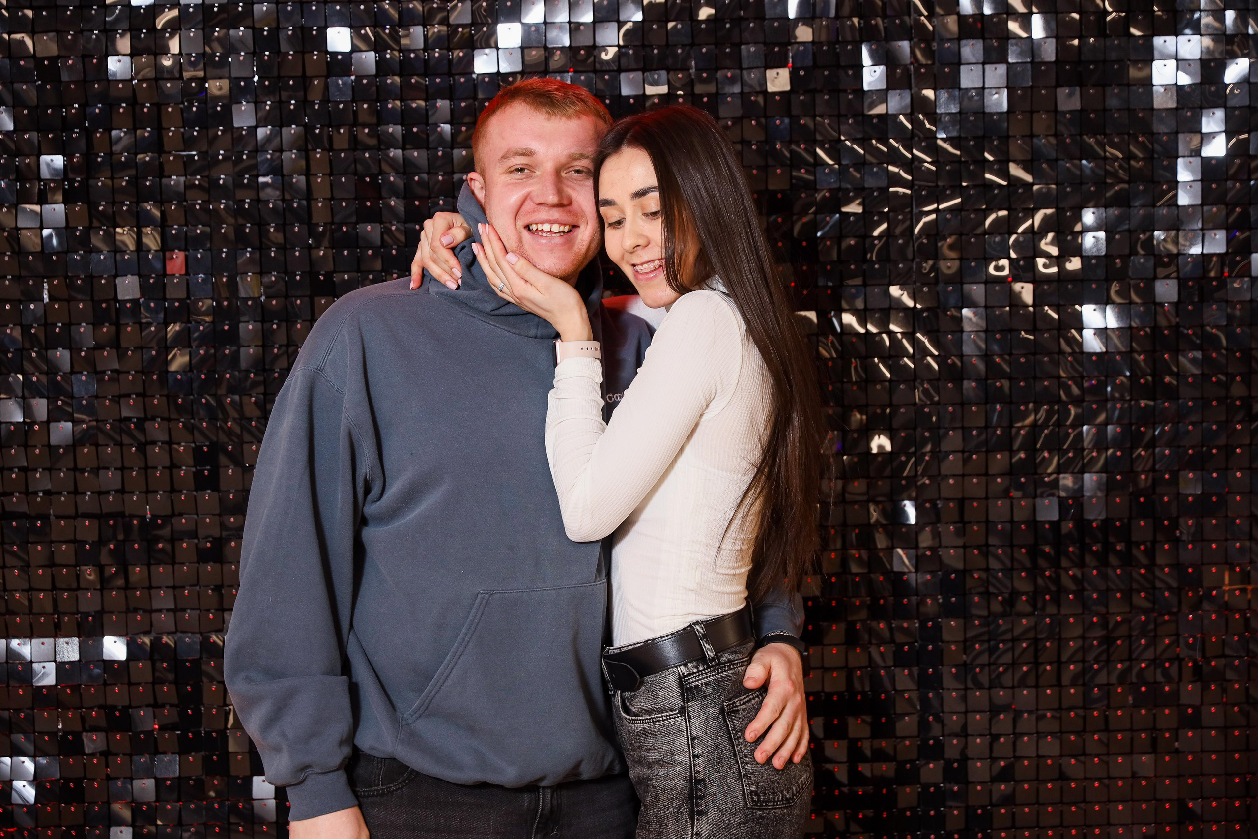 Фотомозаїка на 580 фото для ТРЦ Караван. Аренды интерактивных фотозон в Харькове