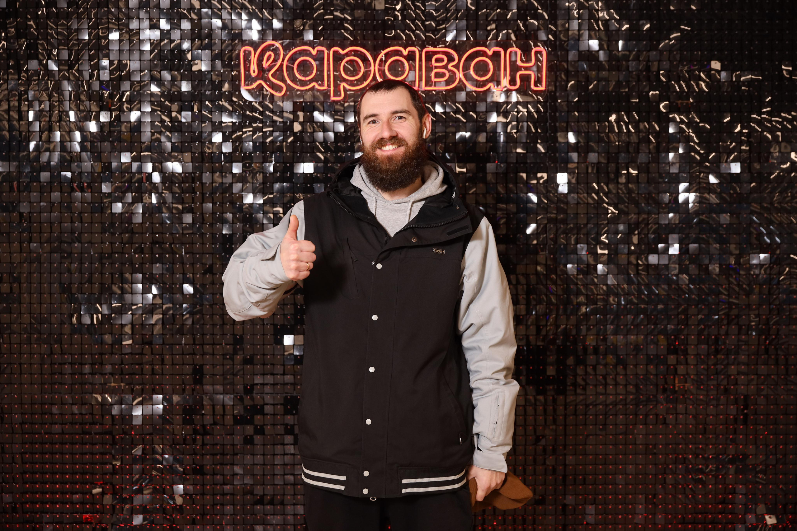 Фотомозаїка на 580 фото для ТРЦ Караван. Аренды интерактивных фотозон в Харькове