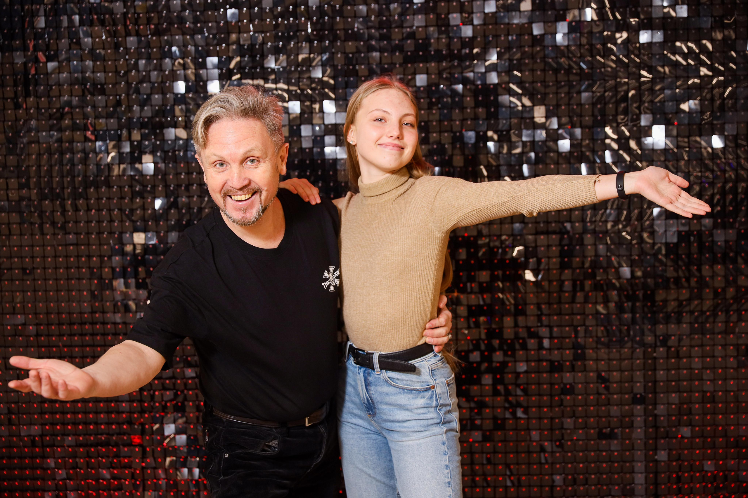 Фотомозаїка на 580 фото для ТРЦ Караван. Аренды интерактивных фотозон в Харькове