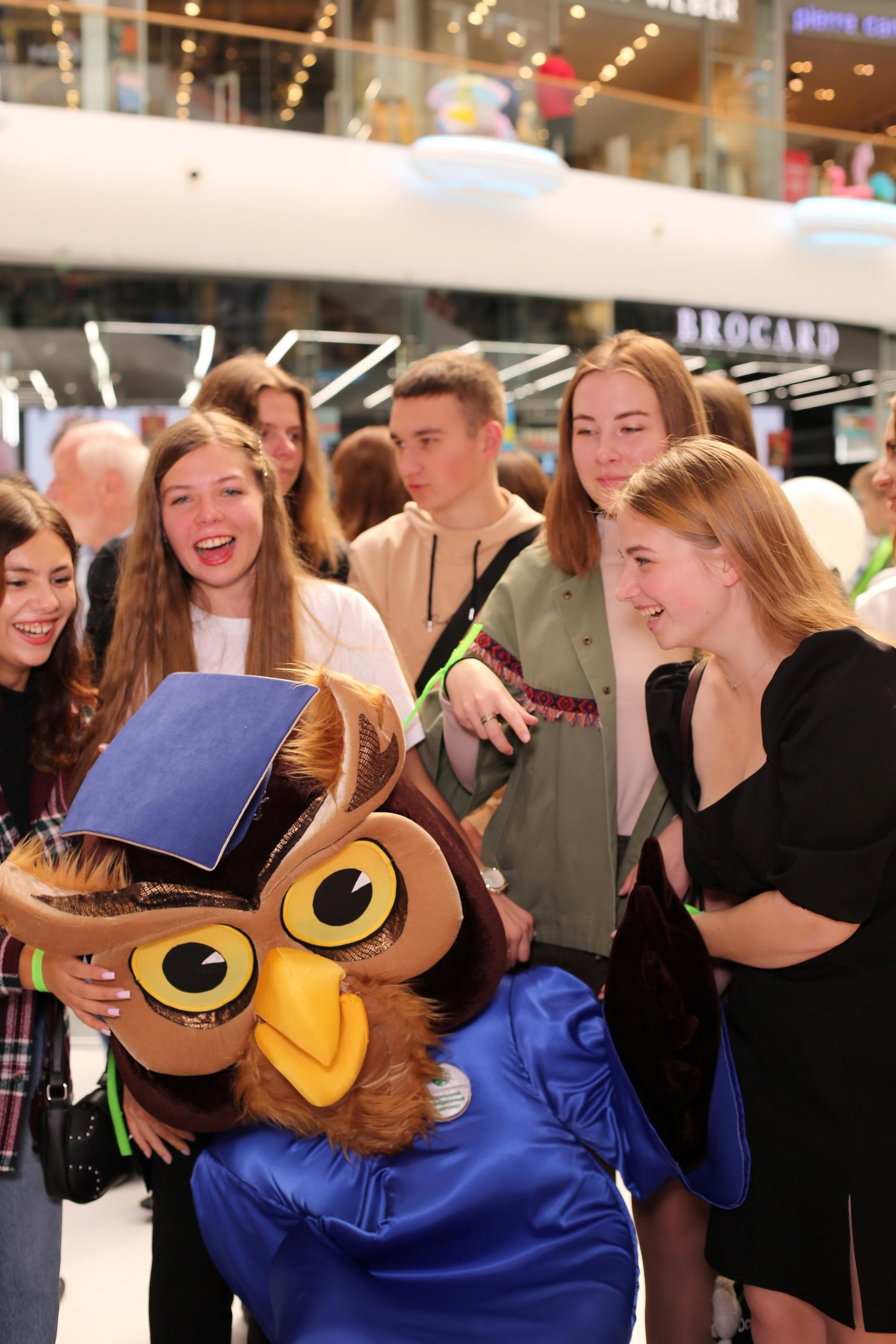 911 для НФАУ. Аренды интерактивных фотозон в Харькове