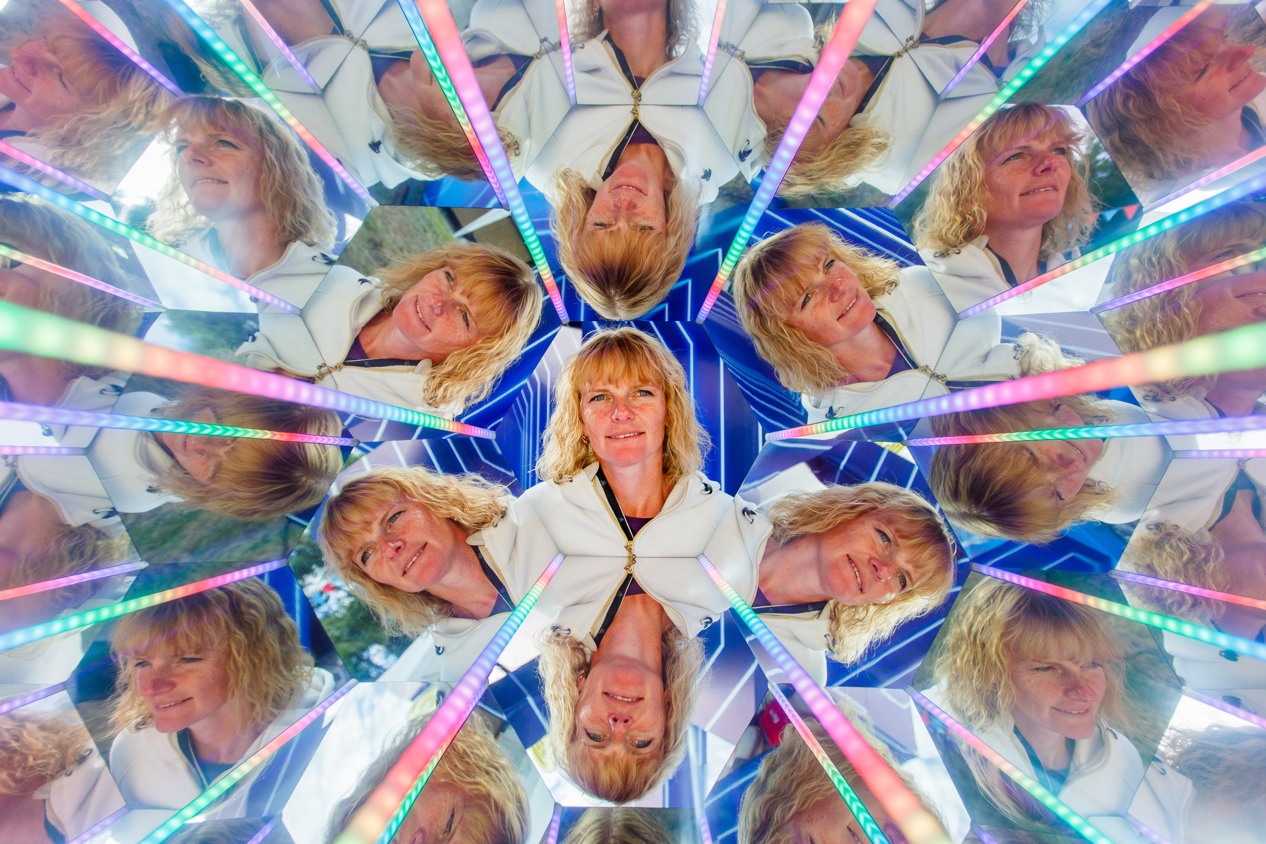 NIX (04.09.2021). Аренды интерактивных фотозон в Харькове