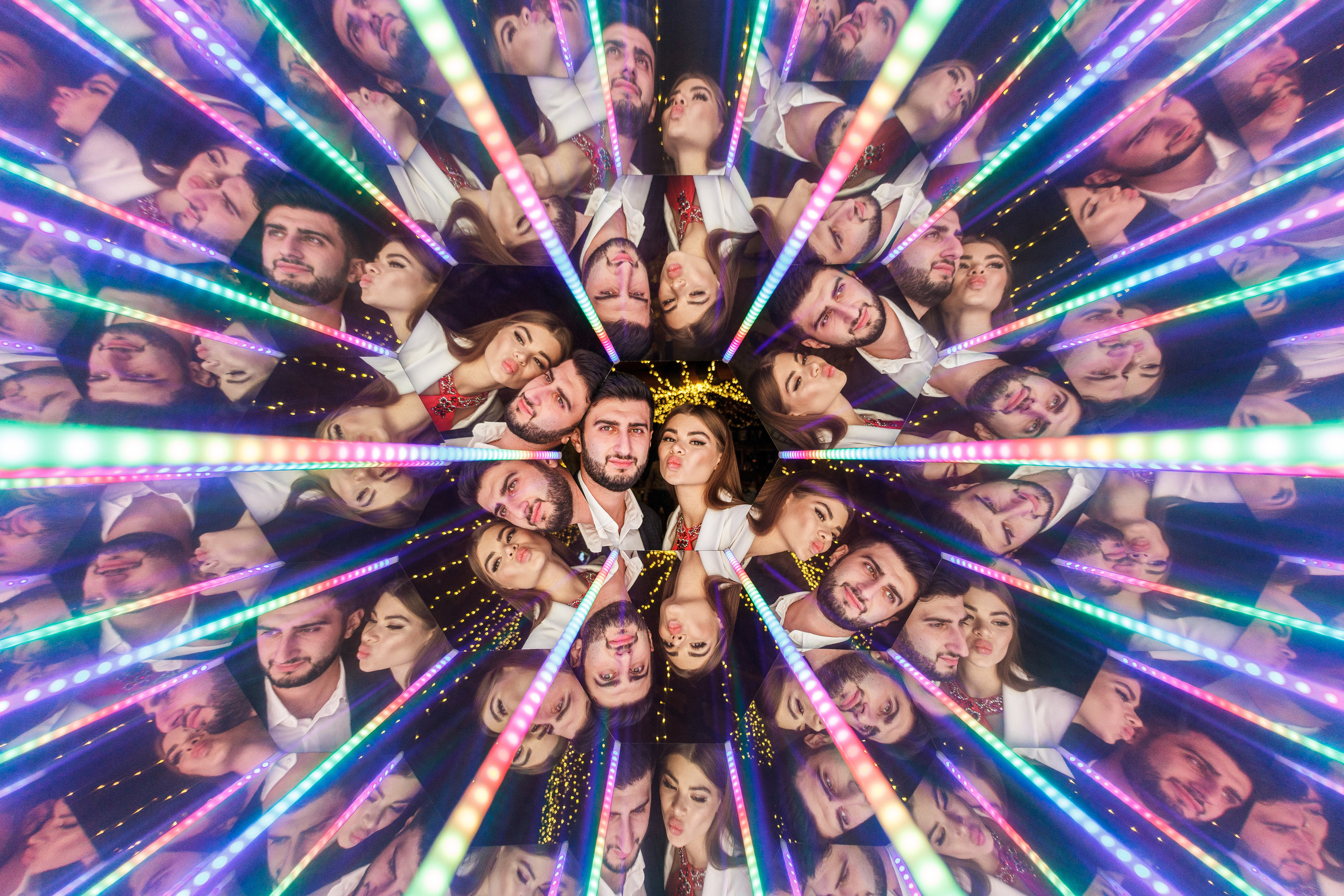 Калейдоскоп на свадьбе Алексея и Ання. Аренды интерактивных фотозон в Харькове