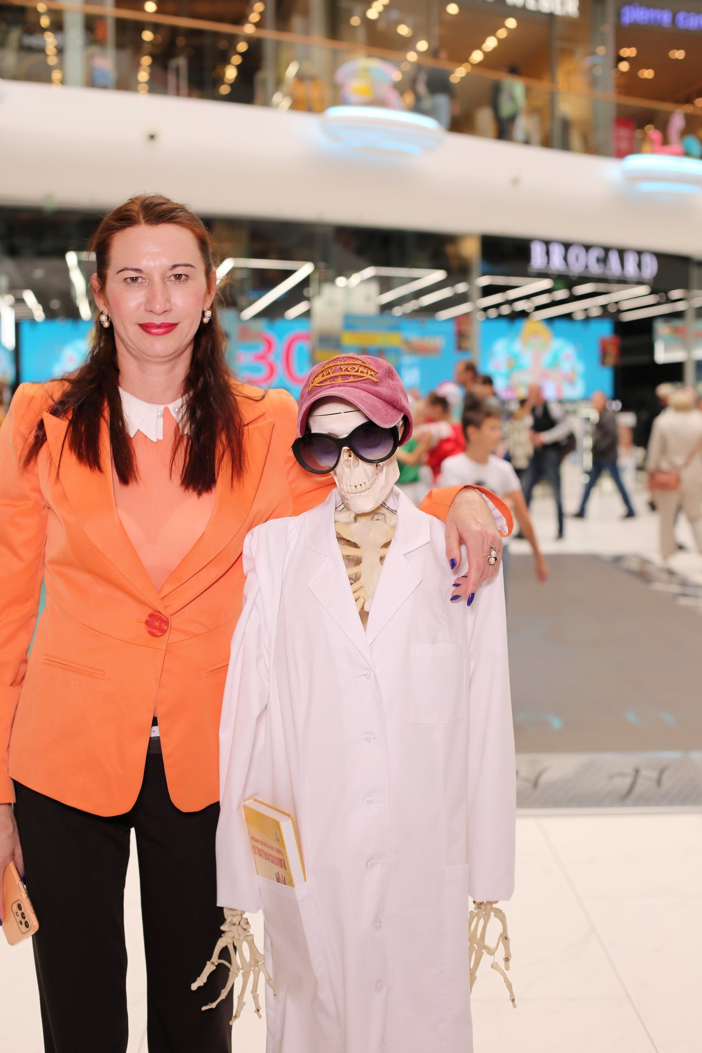 911 для НФАУ. Аренды интерактивных фотозон в Харькове