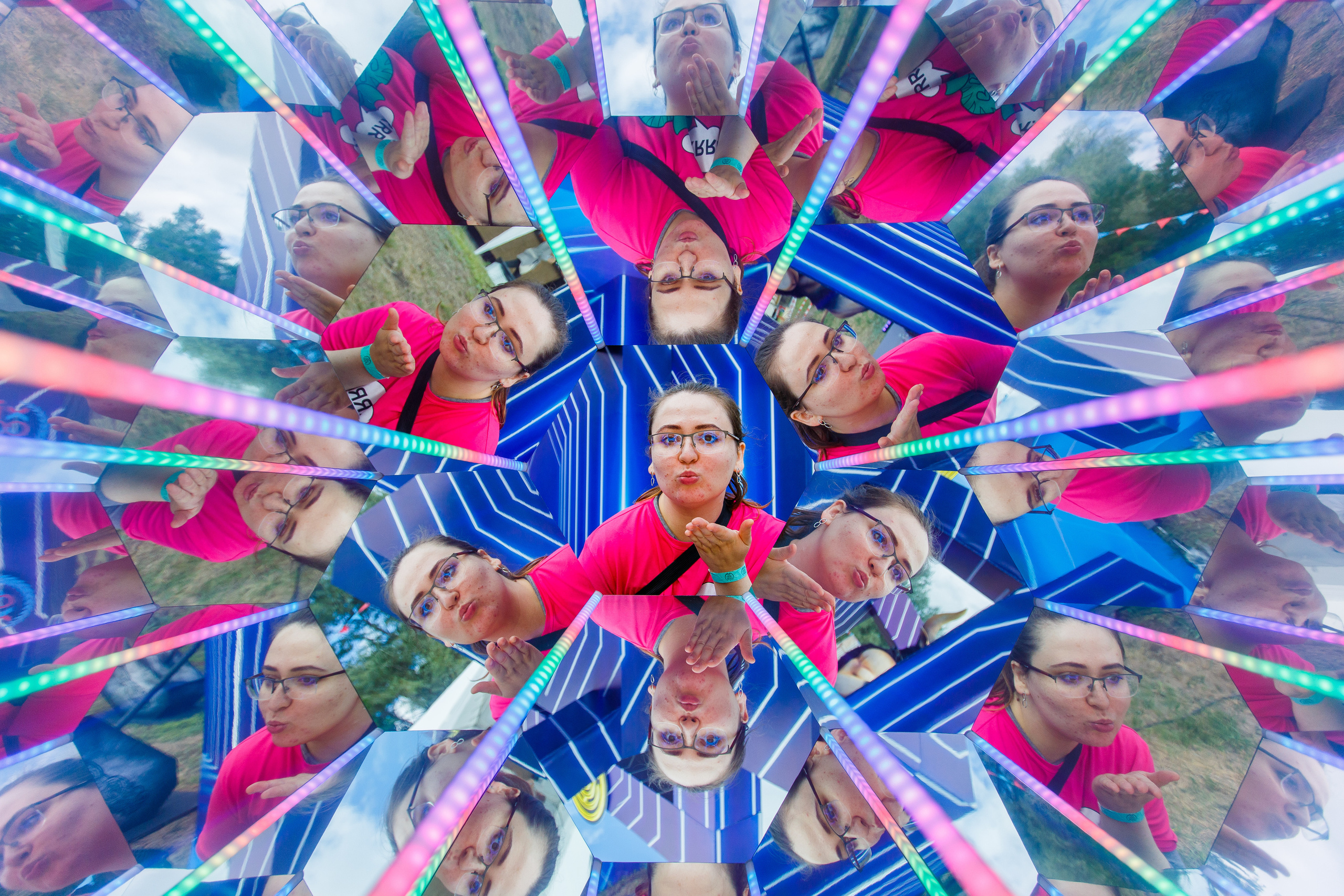 NIX (04.09.2021). Аренды интерактивных фотозон в Харькове