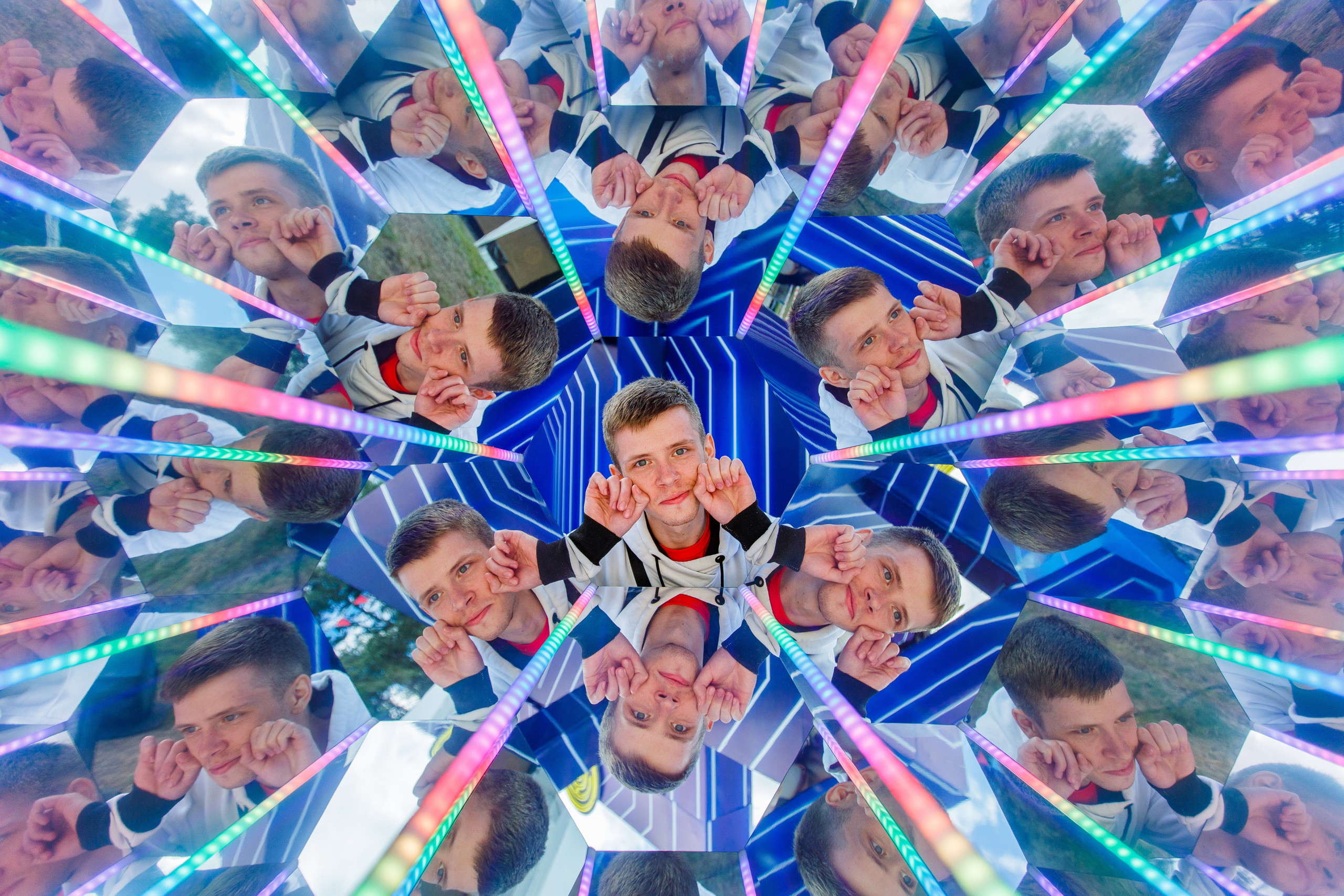 NIX (04.09.2021). Аренды интерактивных фотозон в Харькове