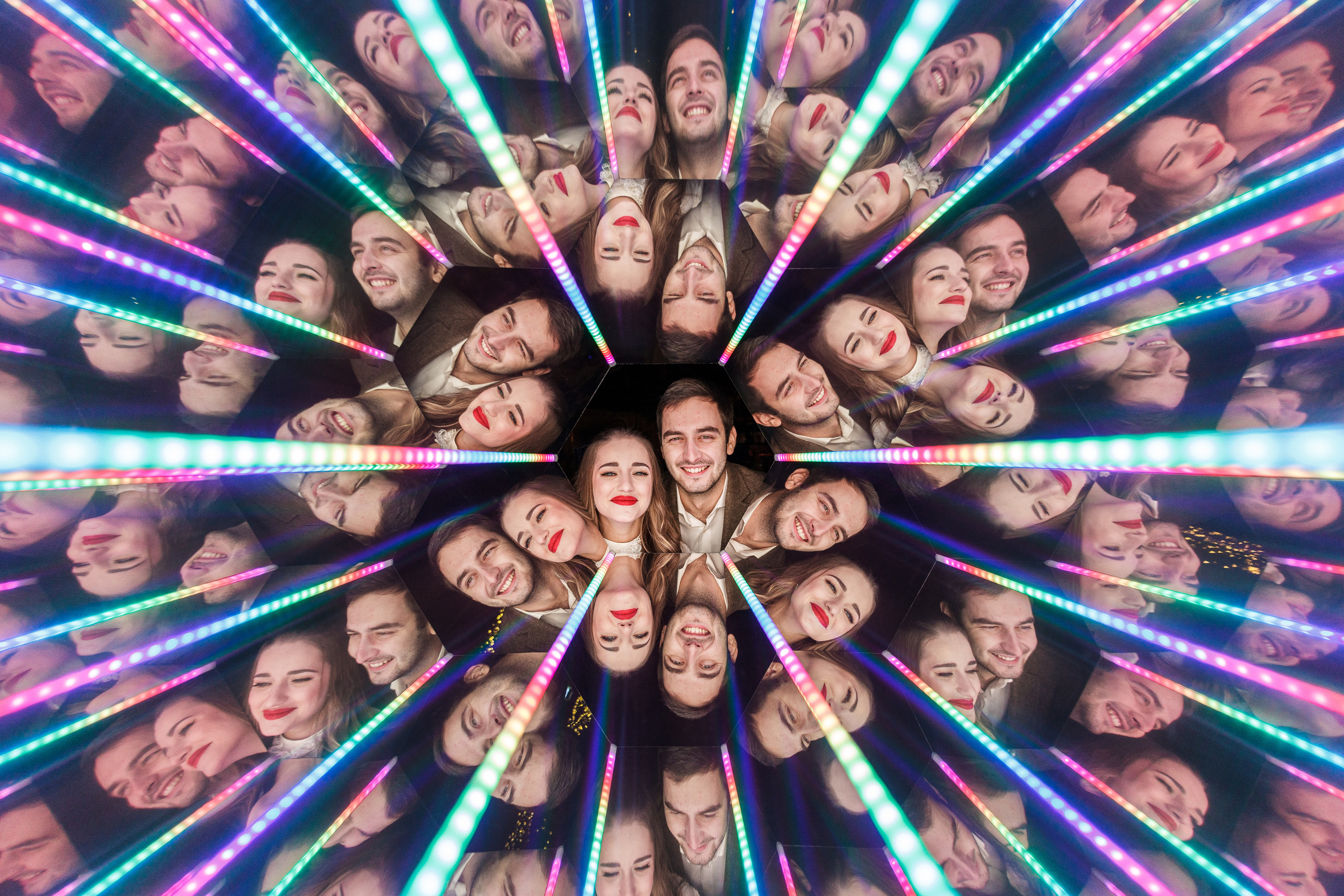 Калейдоскоп на свадьбе Алексея и Ання. Аренды интерактивных фотозон в Харькове