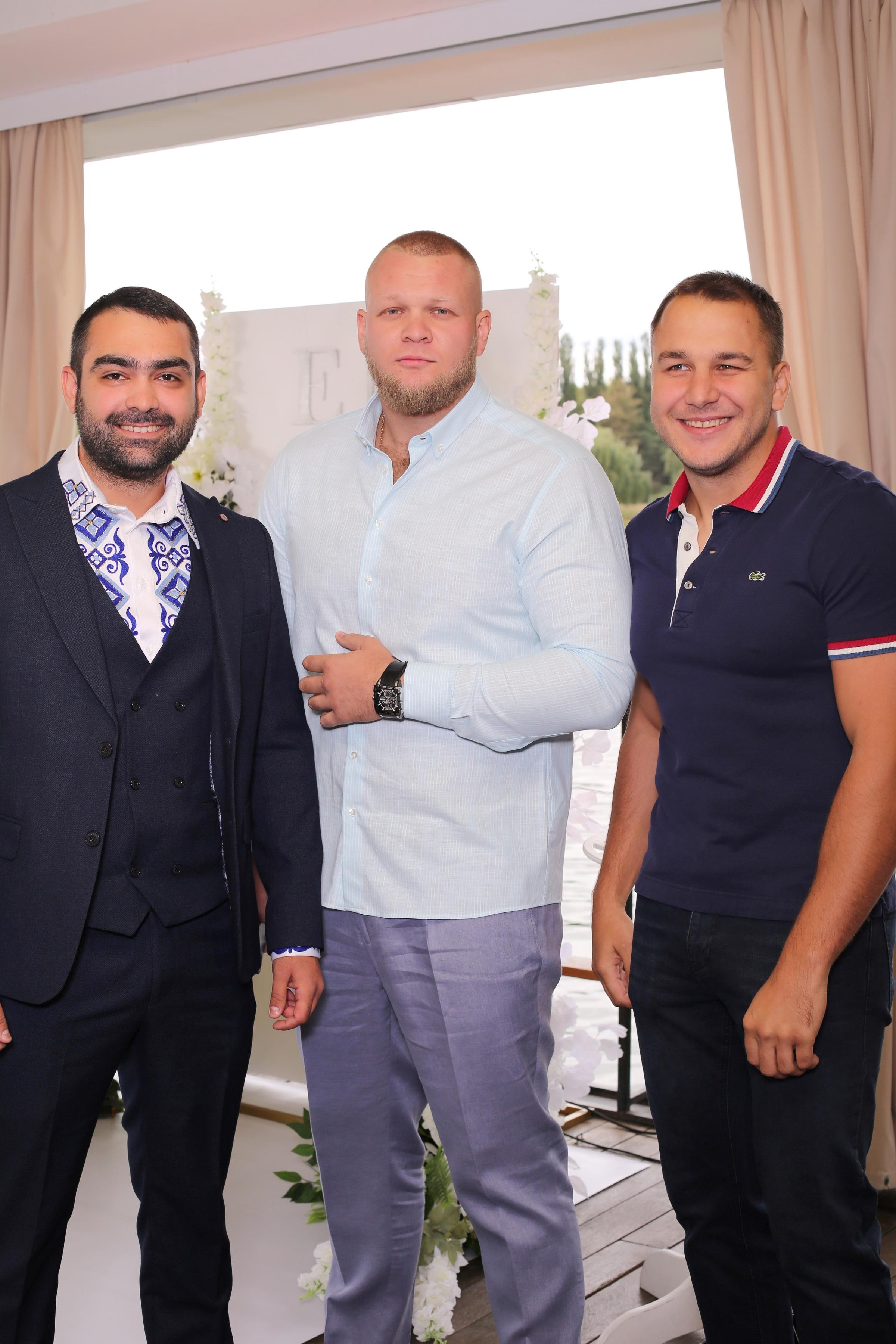 Євген та Вікторія (AiR PhotoBox). Аренды интерактивных фотозон в Харькове