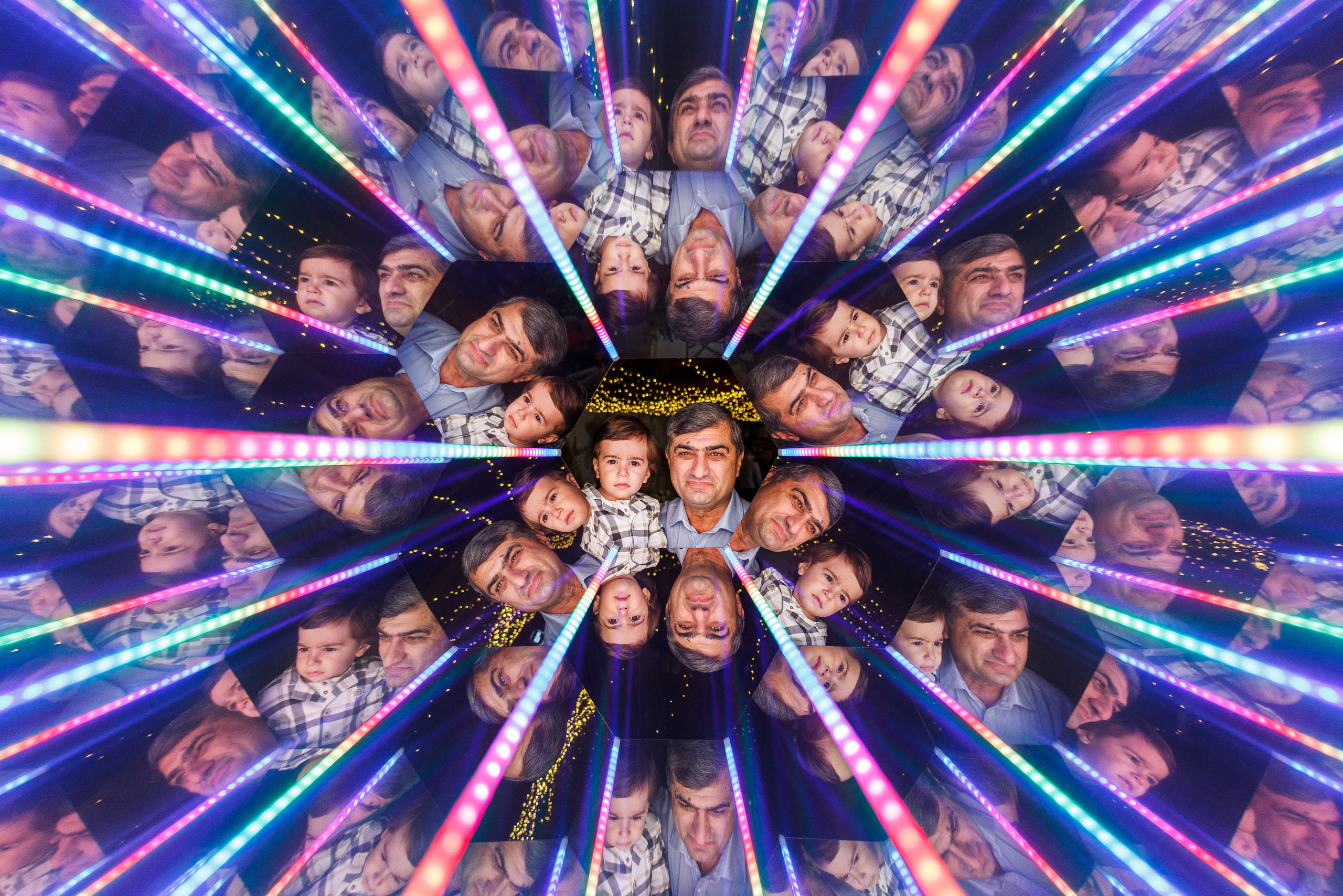 Калейдоскоп на свадьбе Алексея и Ання. Аренды интерактивных фотозон в Харькове