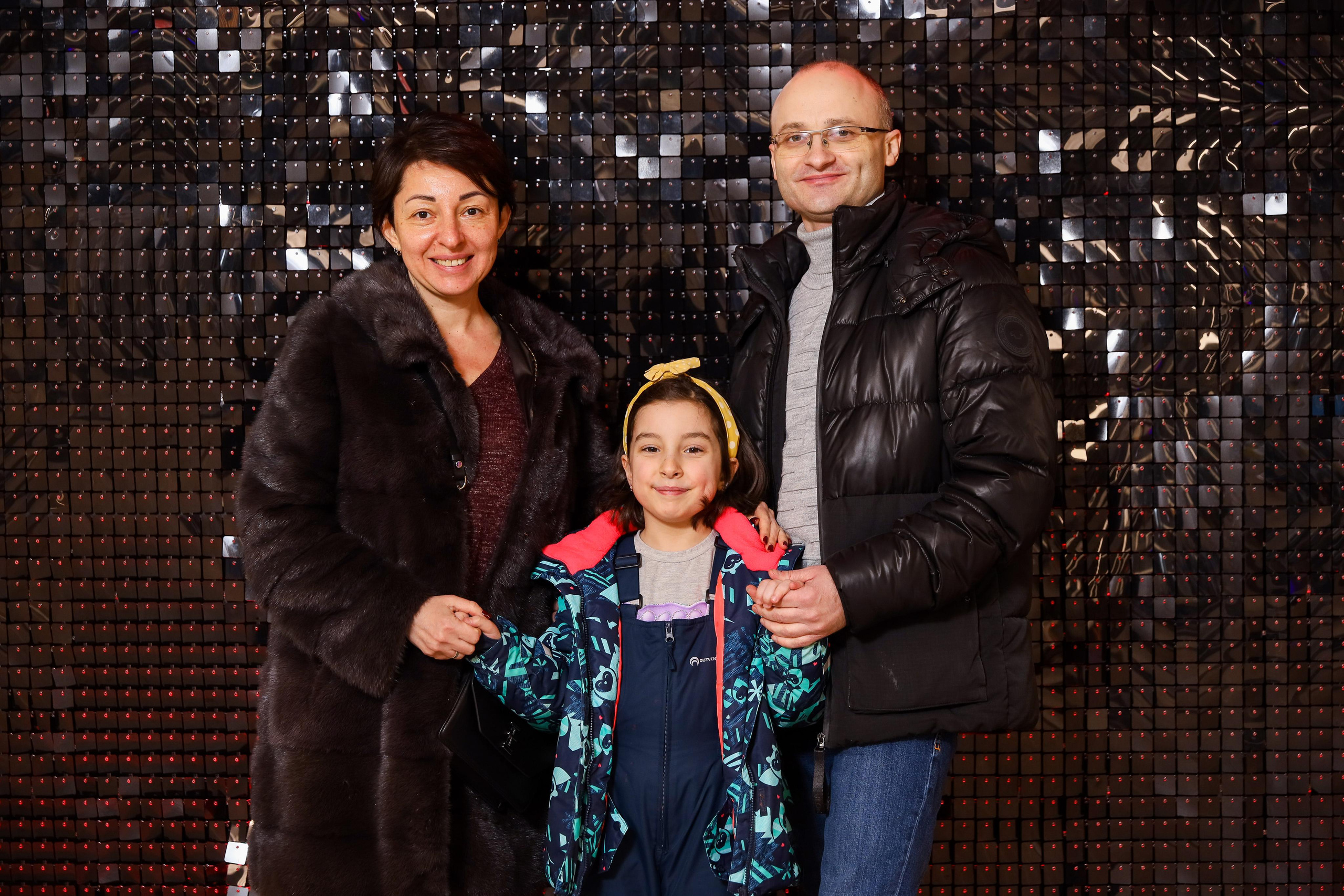 Фотомозаїка на 580 фото для ТРЦ Караван. Аренды интерактивных фотозон в Харькове