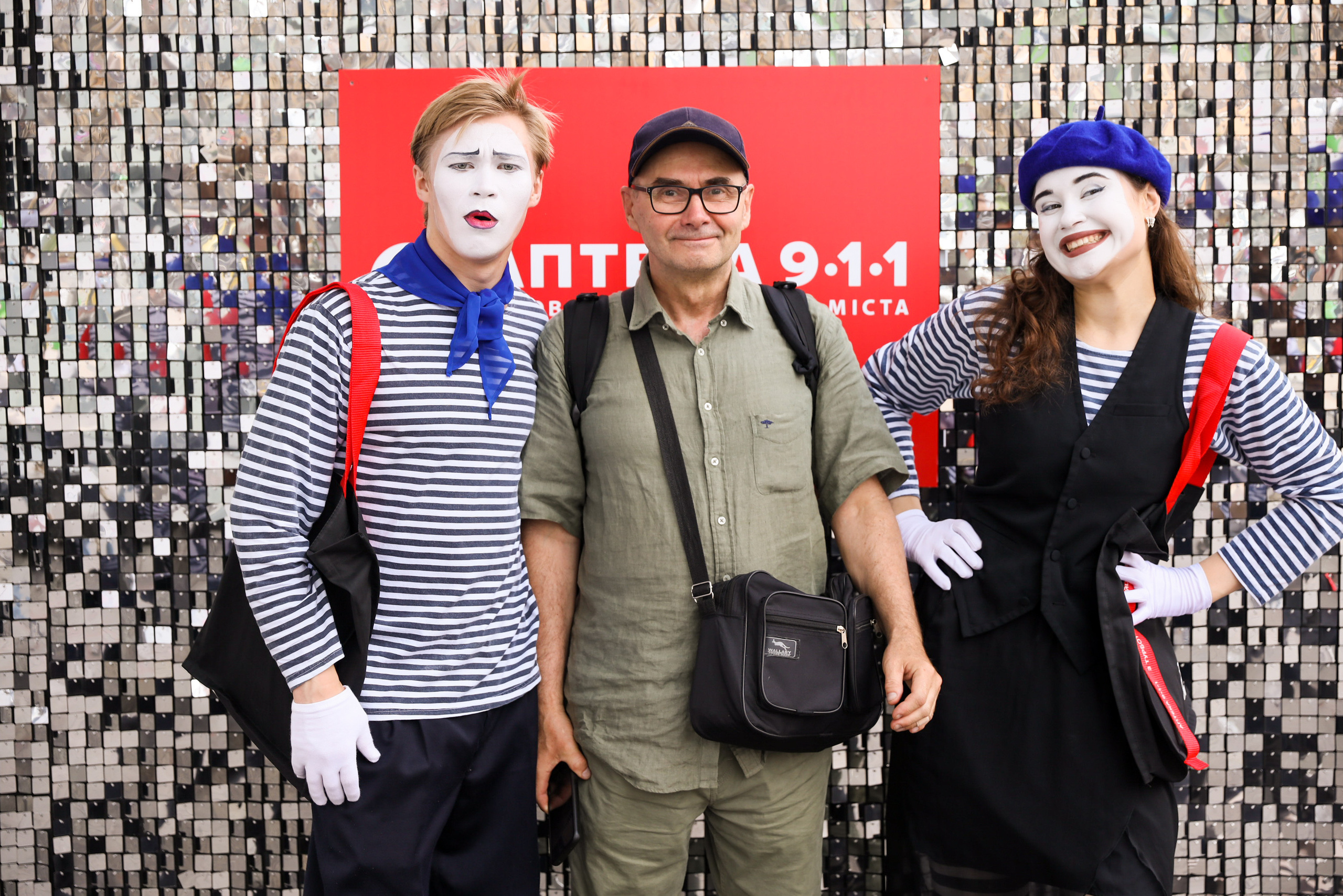 Аптека 911 (Фотомозаїка). Аренды интерактивных фотозон в Харькове