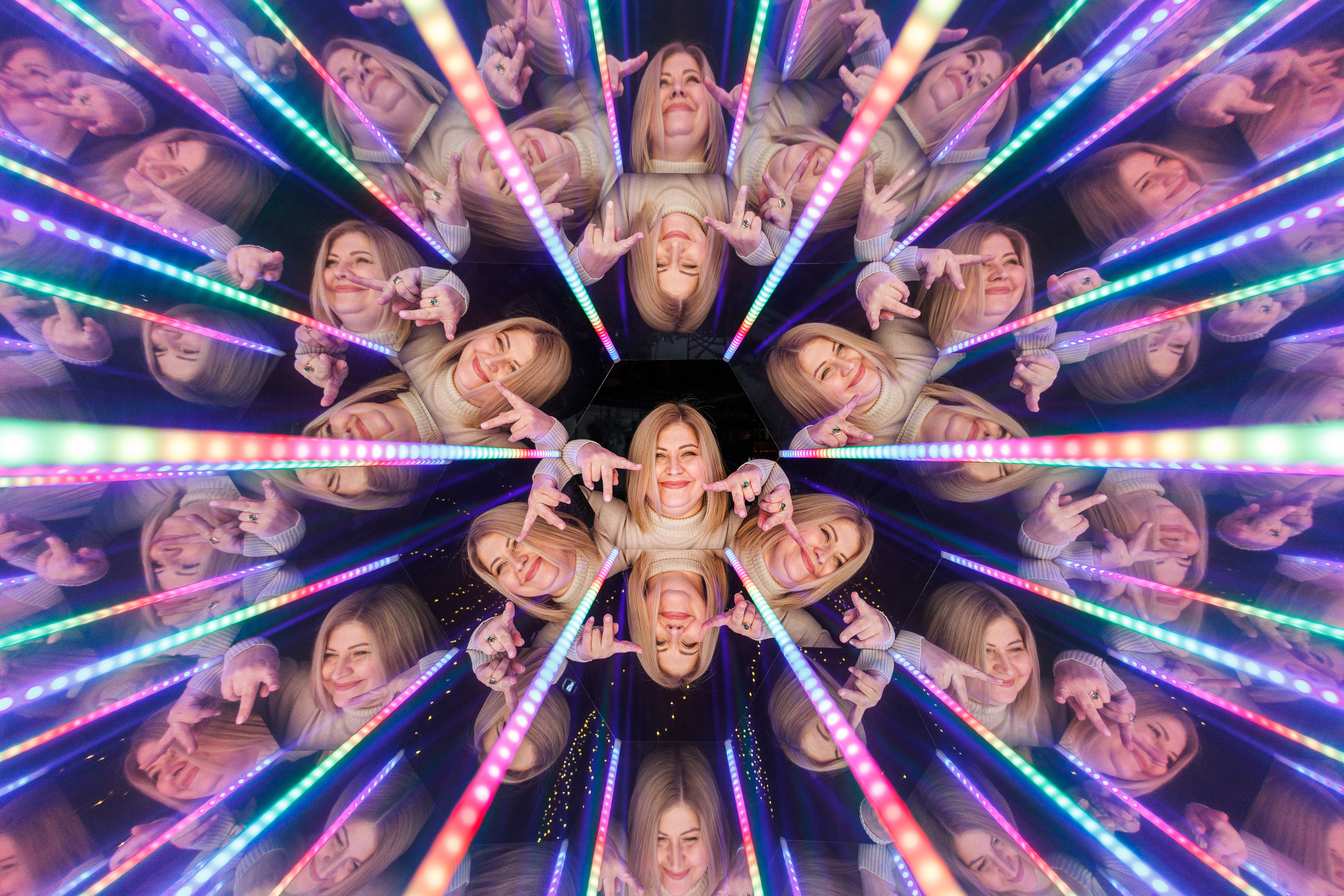 Калейдоскоп на свадьбе Алексея и Ання. Аренды интерактивных фотозон в Харькове