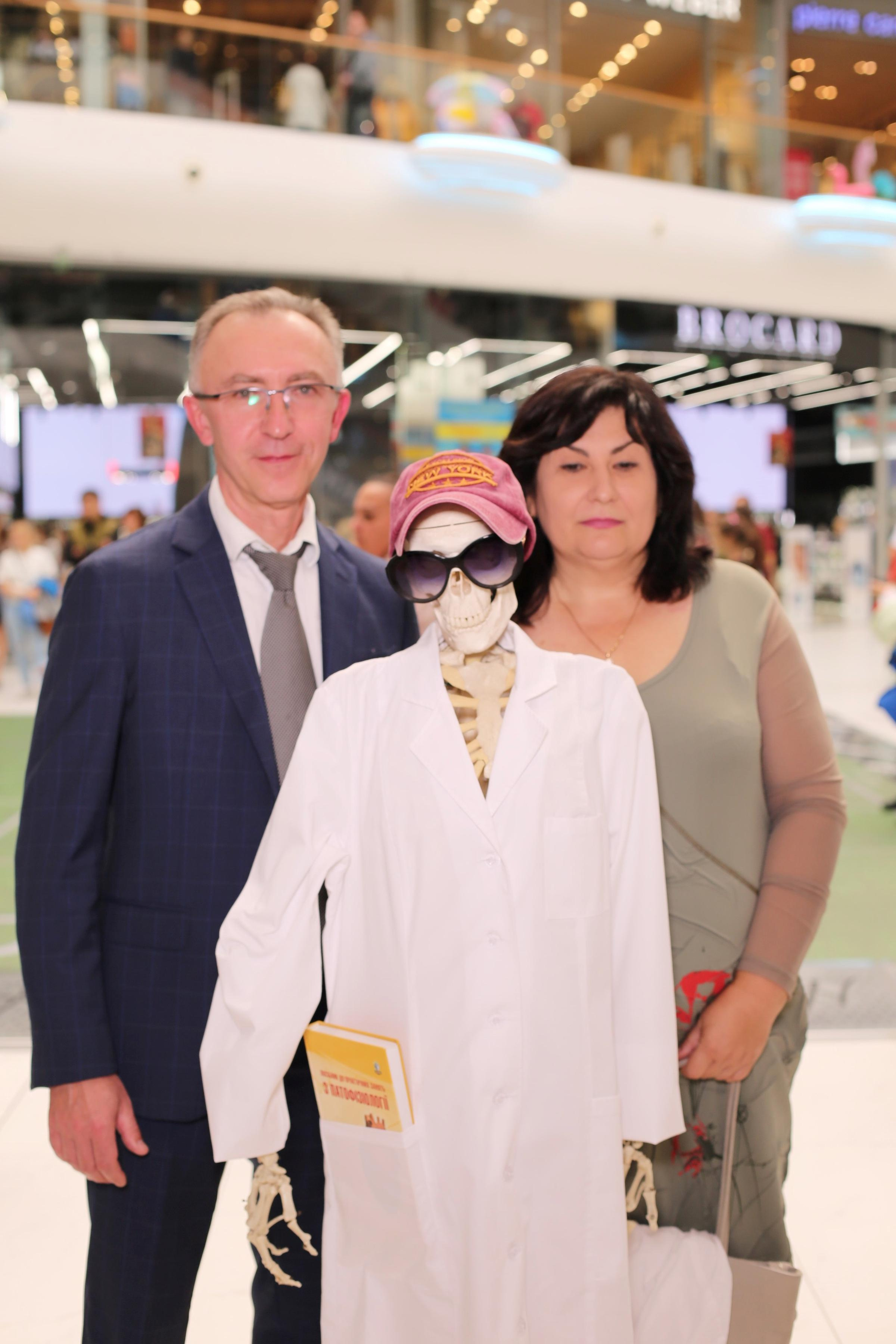 911 для НФАУ. Аренды интерактивных фотозон в Харькове