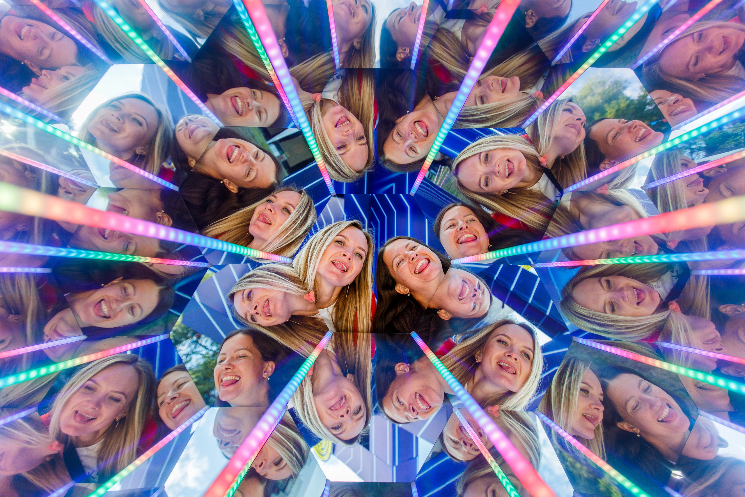 NIX (04.09.2021). Аренды интерактивных фотозон в Харькове