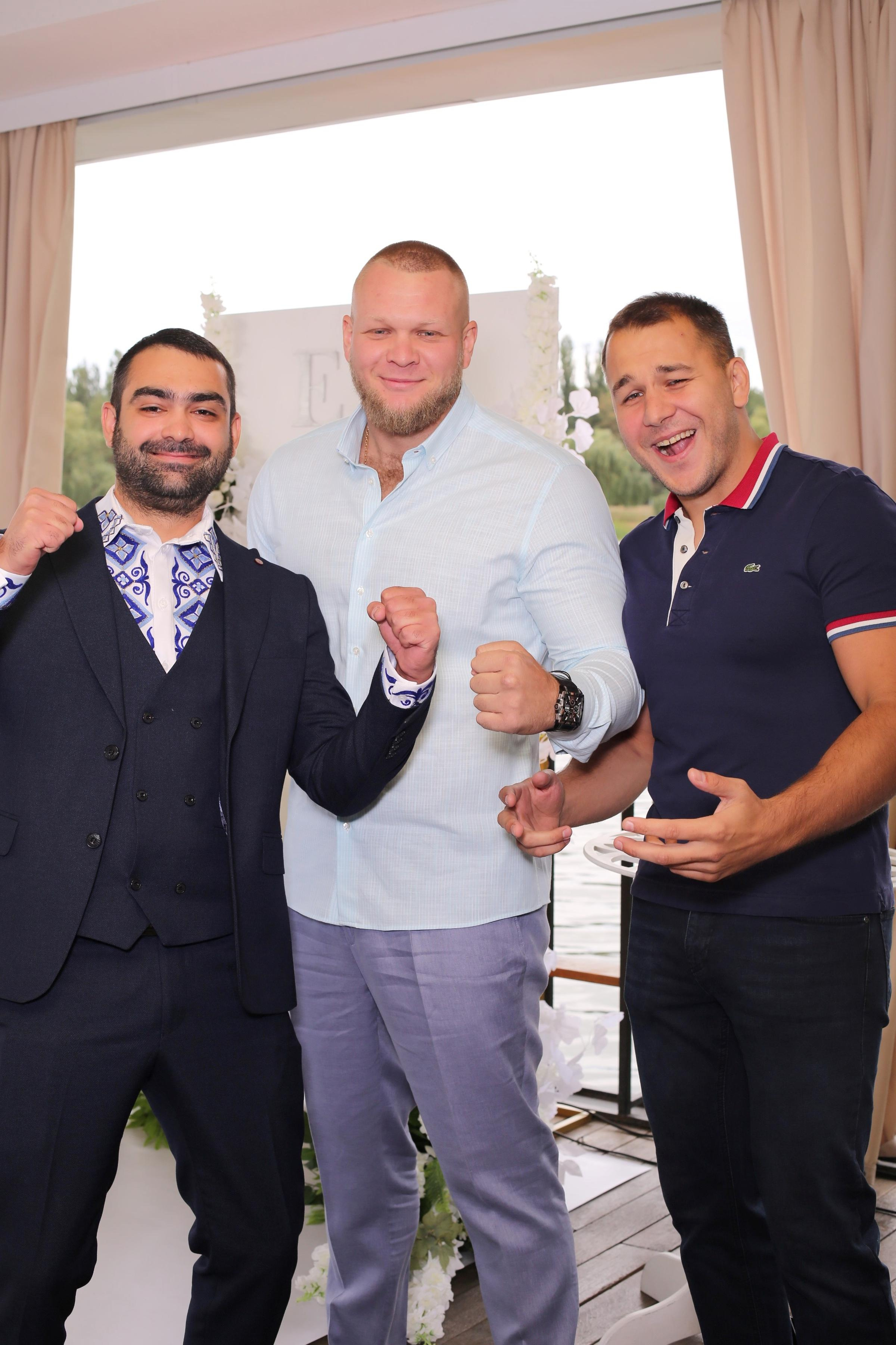 Євген та Вікторія (AiR PhotoBox). Аренды интерактивных фотозон в Харькове