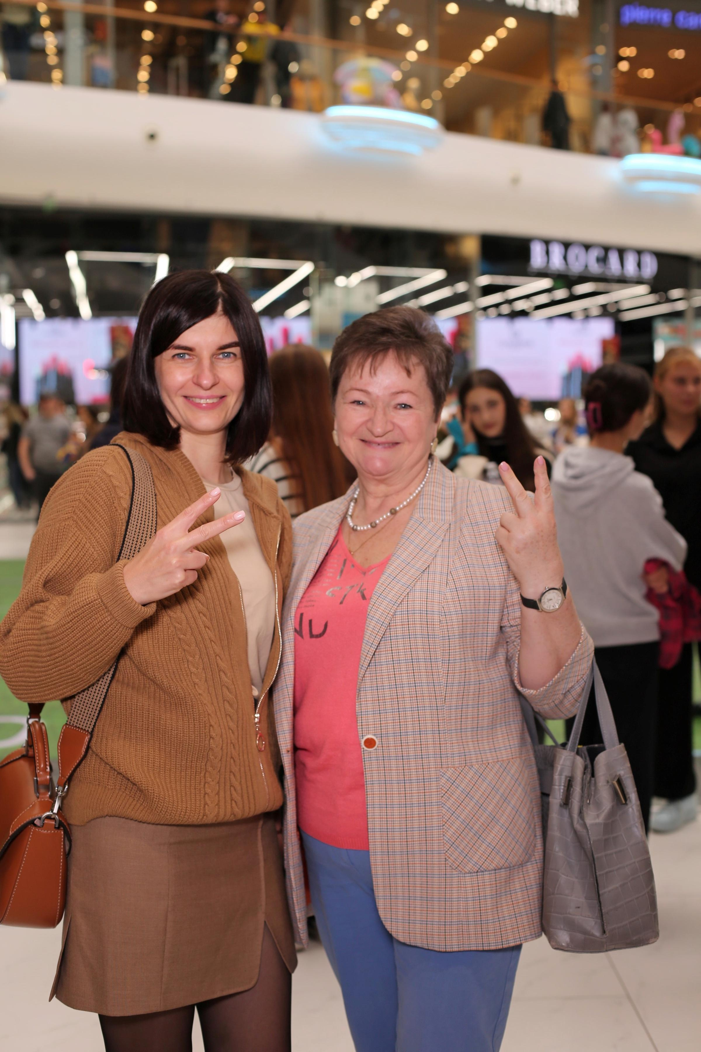 911 для НФАУ. Аренды интерактивных фотозон в Харькове