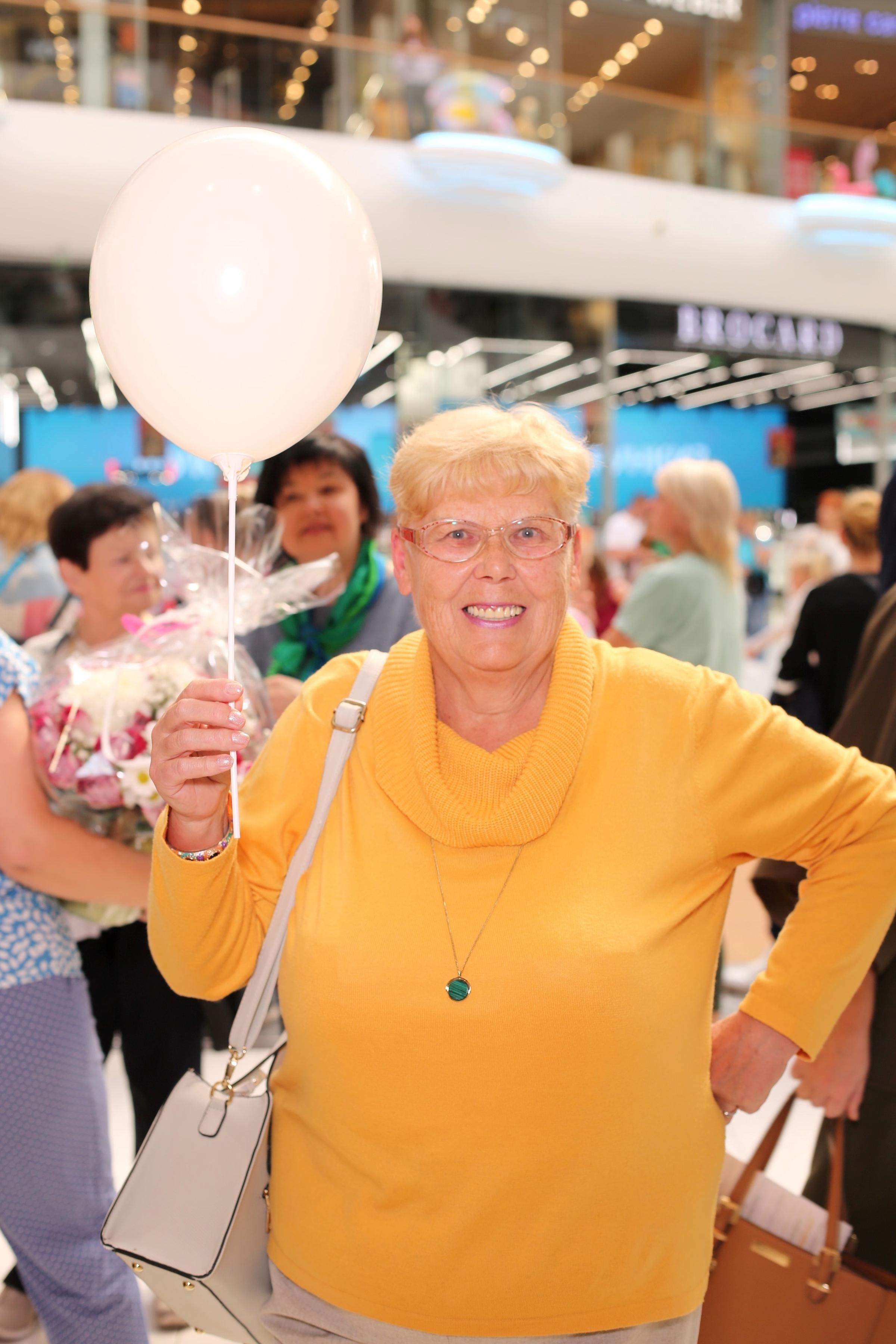 911 для НФАУ. Аренды интерактивных фотозон в Харькове