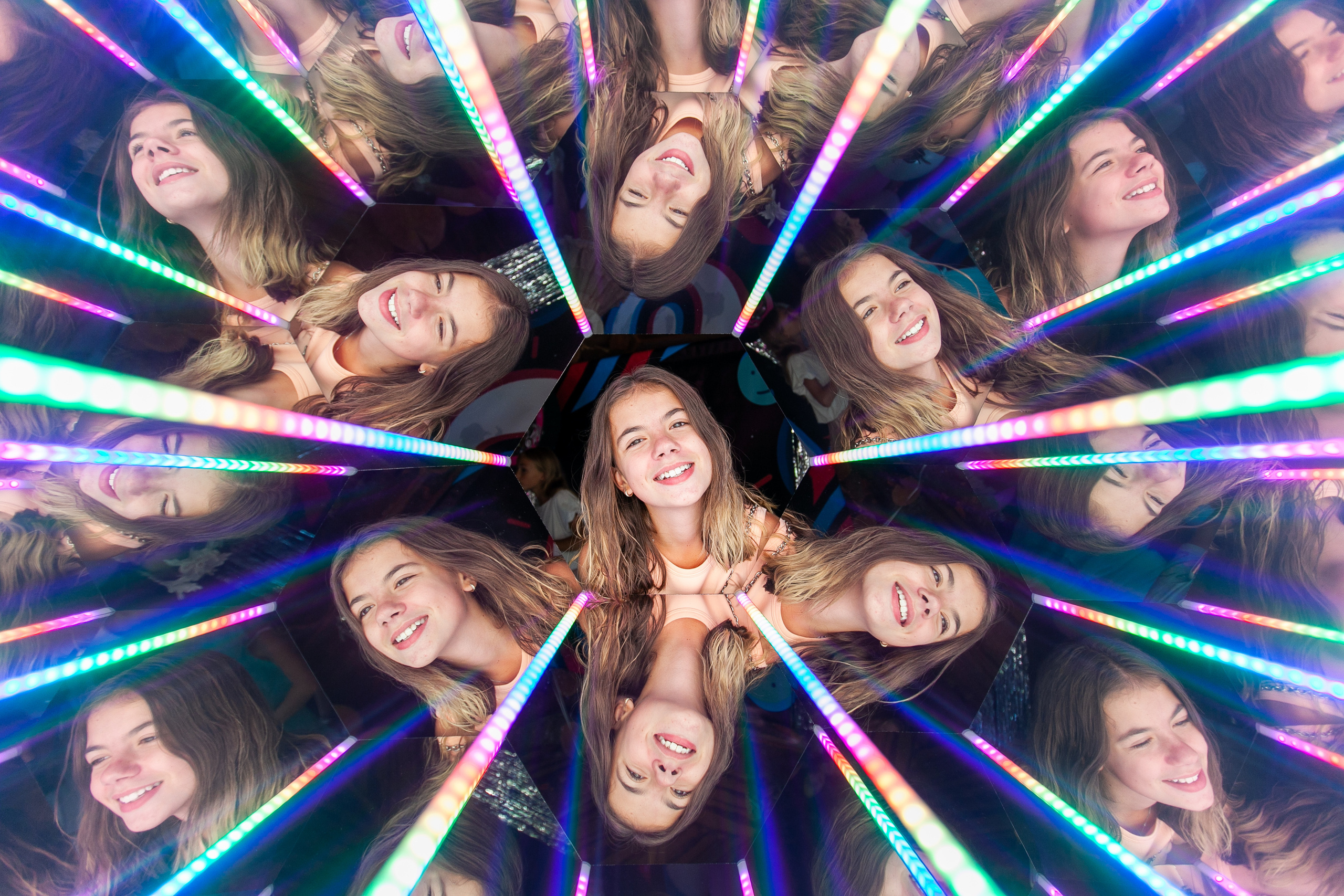 Калейдоскоп 28.08.2021. Аренды интерактивных фотозон в Харькове