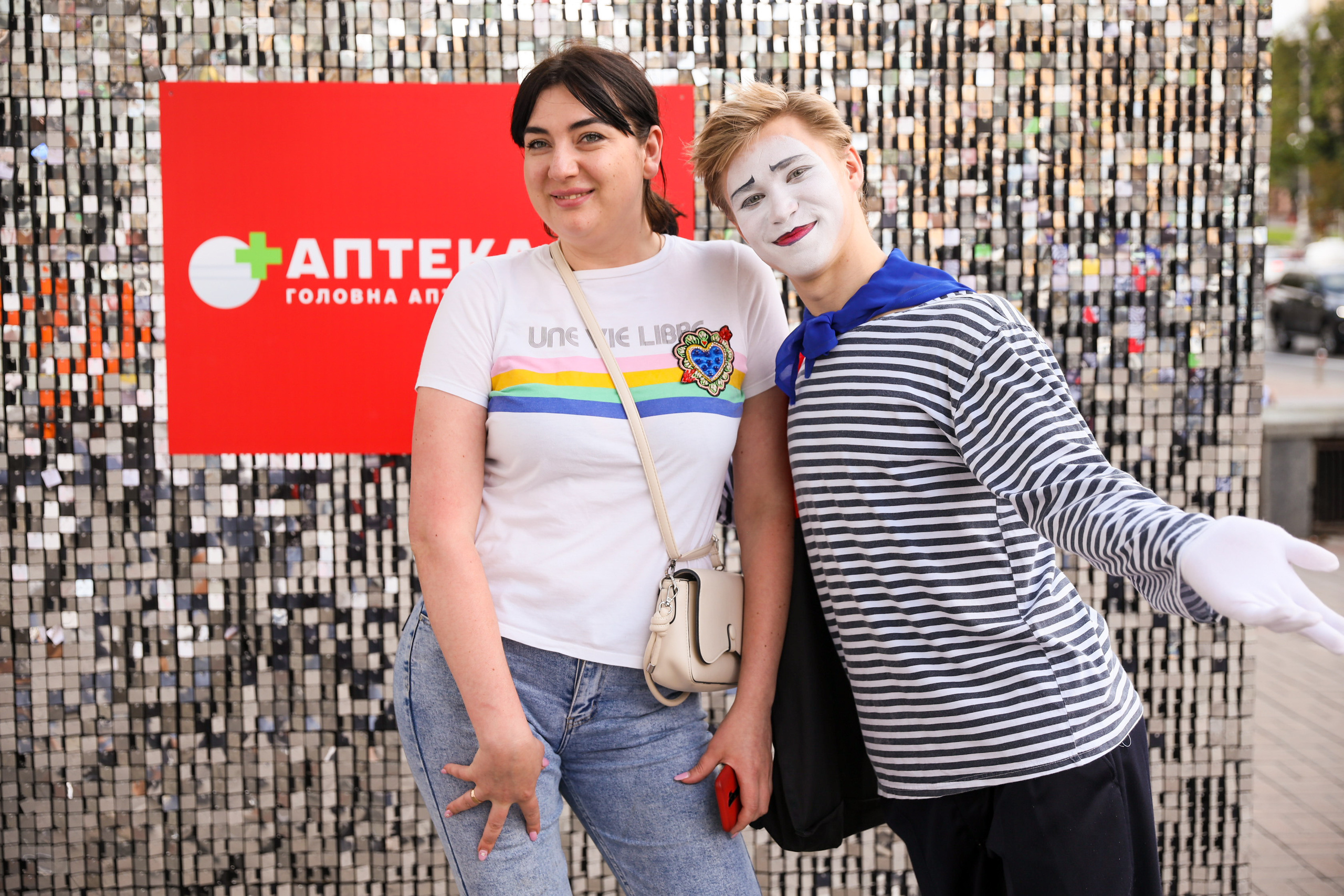 Аптека 911 (Фотомозаїка). Аренды интерактивных фотозон в Харькове