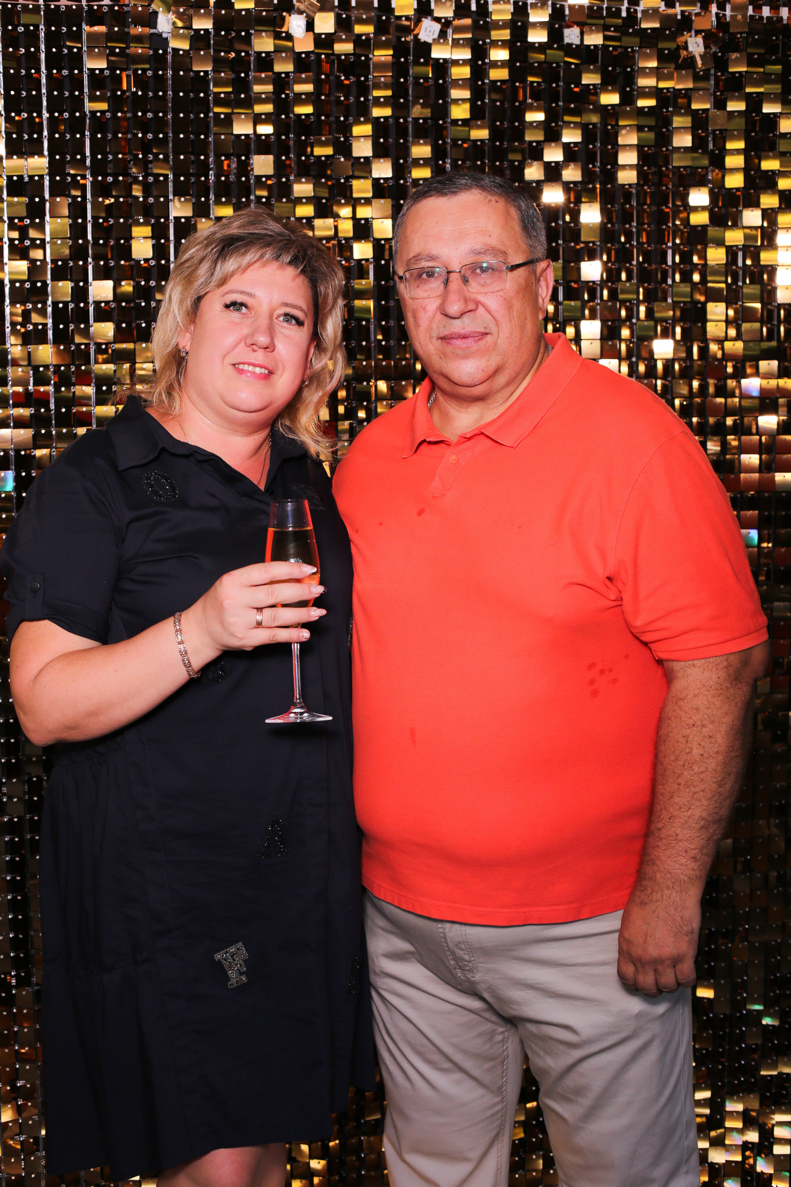 ДН Zori. Аренды интерактивных фотозон в Харькове