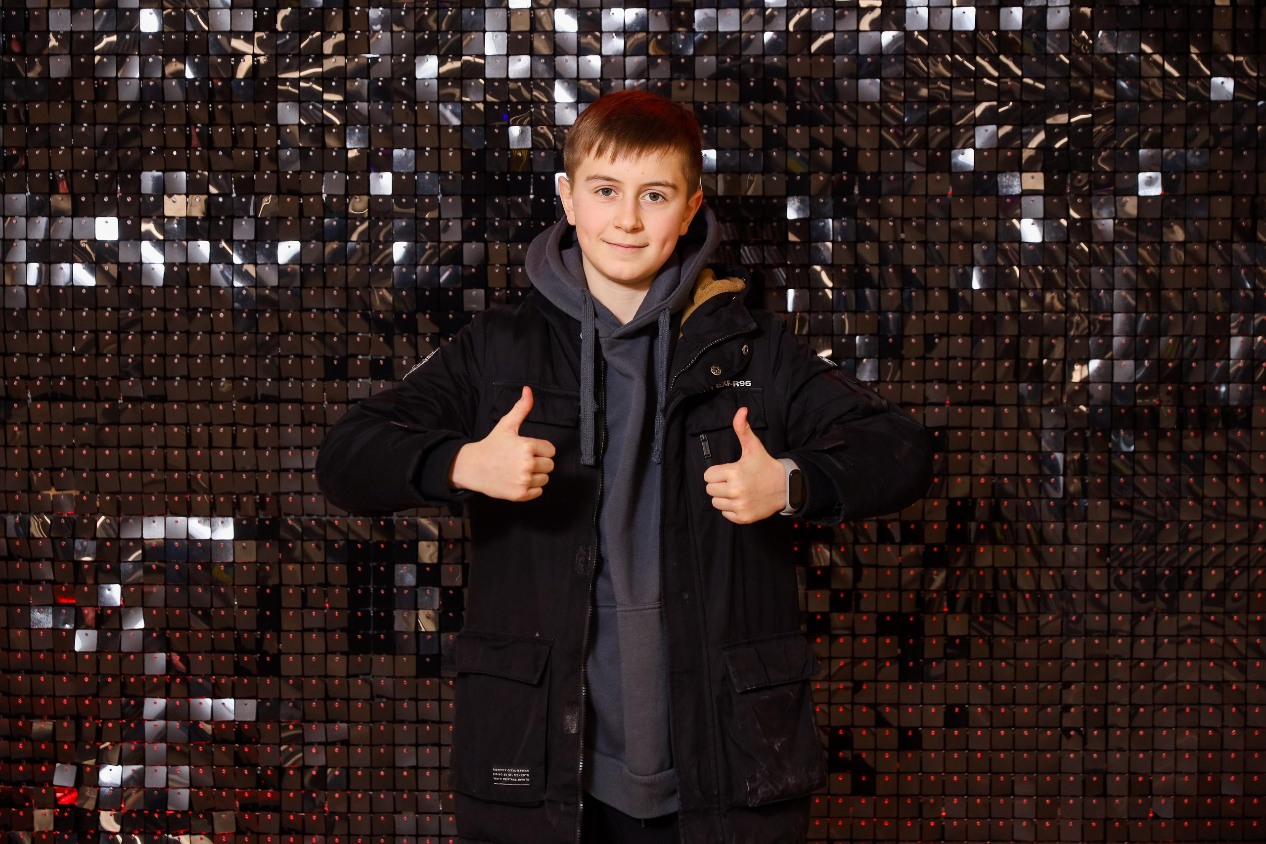 Фотомозаїка на 580 фото для ТРЦ Караван. Аренды интерактивных фотозон в Харькове