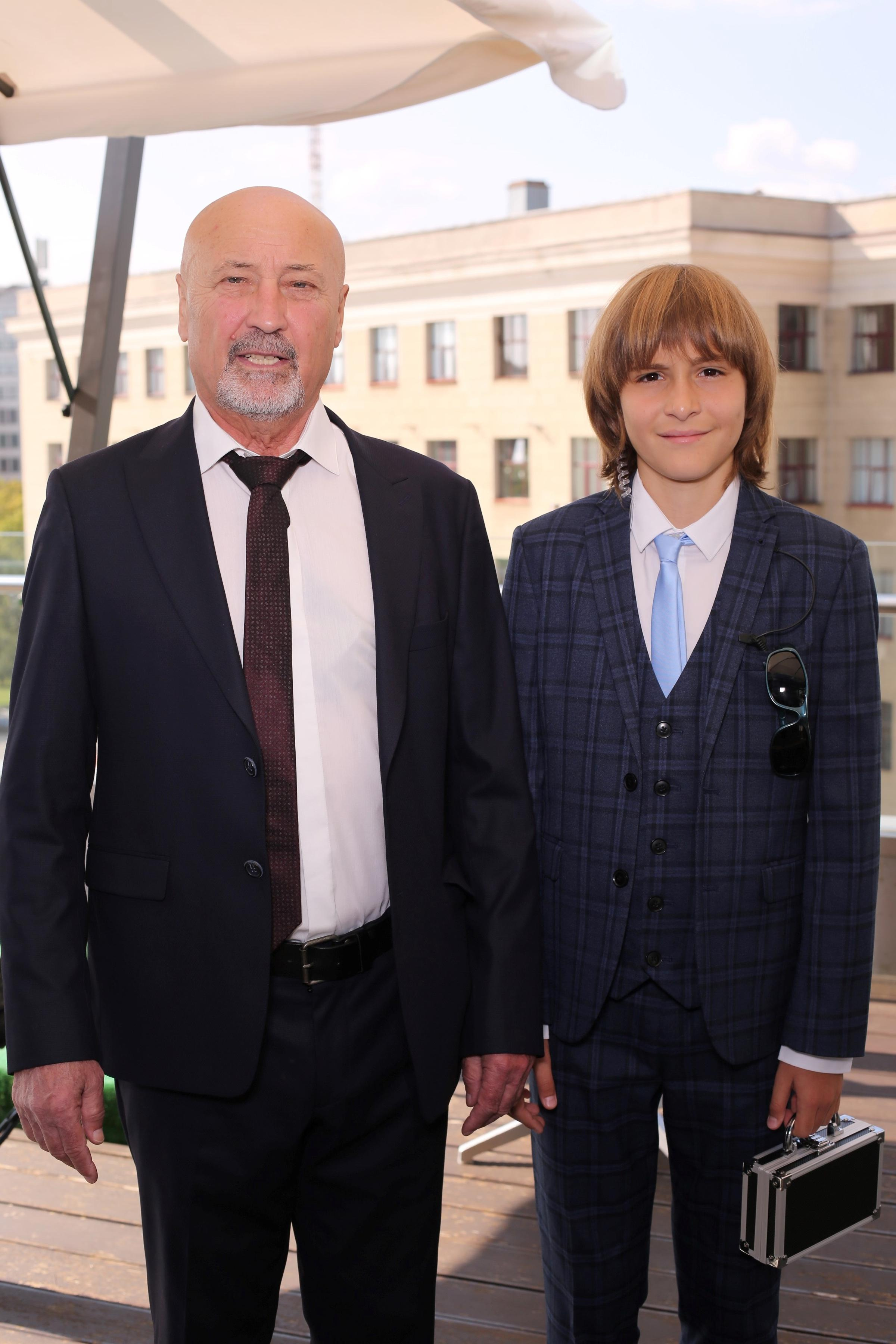 Максим та Іветта (AiR PhotoBox). Оренда інтерактивних фотозон у Харкові