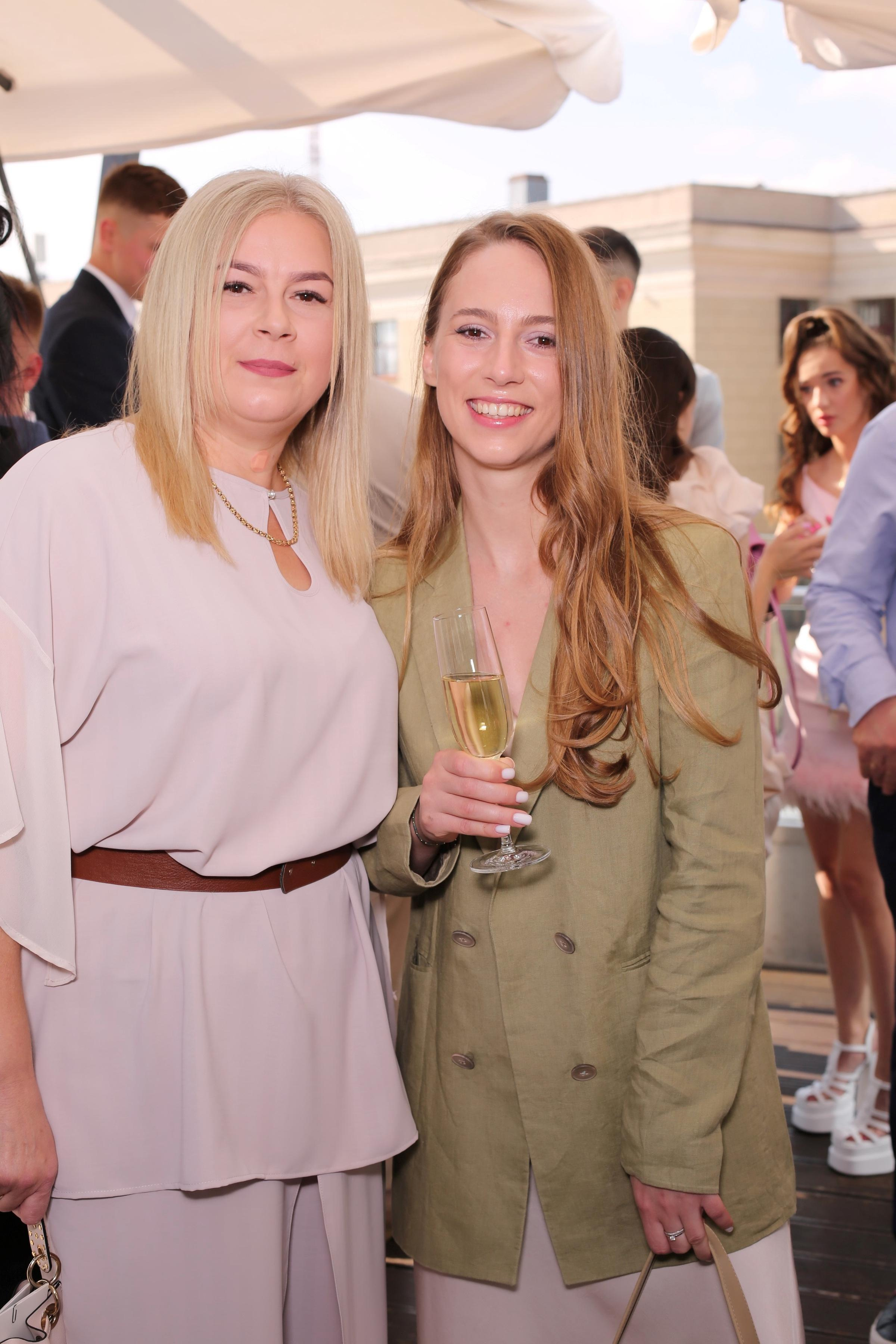 Максим та Іветта (AiR PhotoBox). Оренда інтерактивних фотозон у Харкові