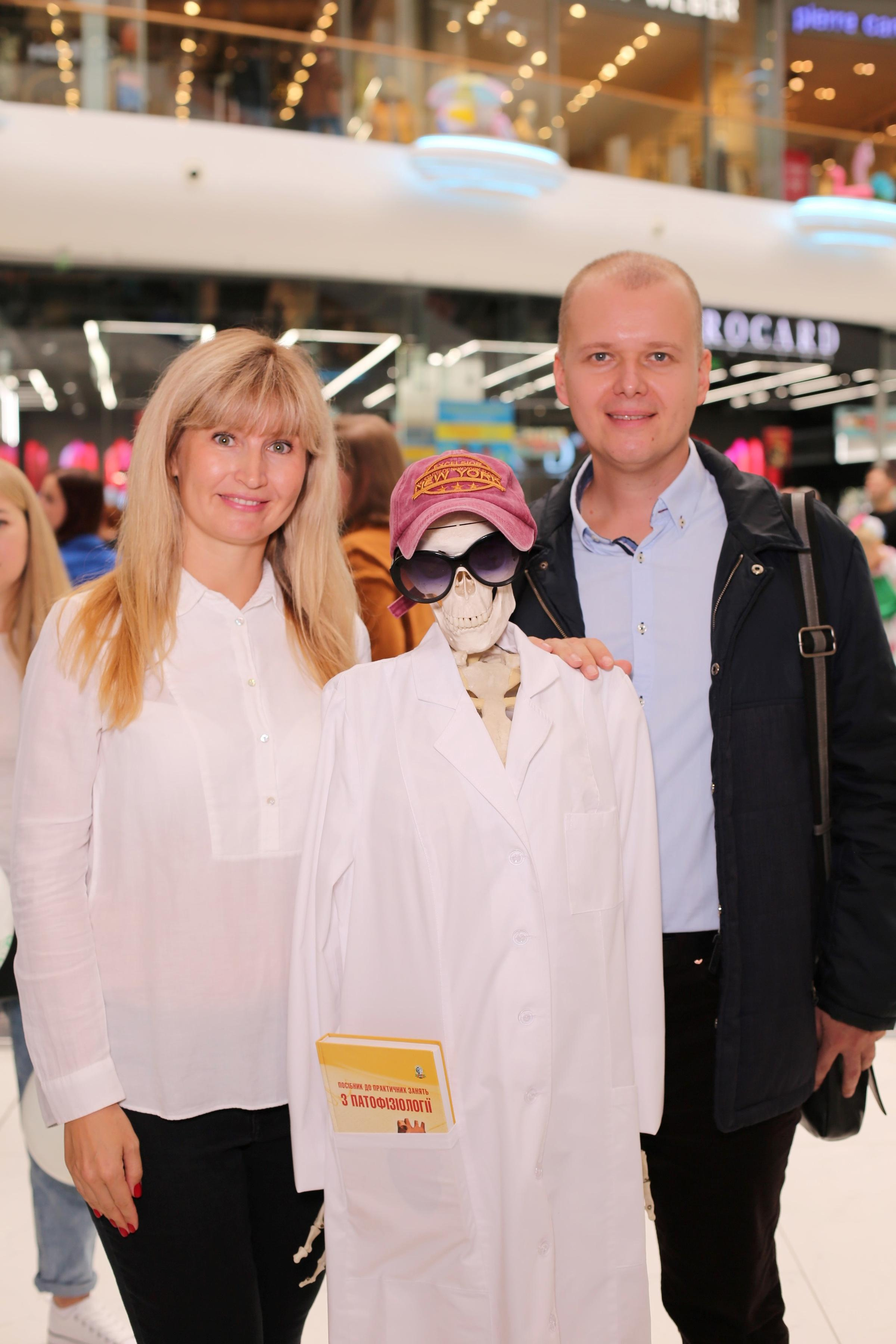 911 для НФАУ. Аренды интерактивных фотозон в Харькове