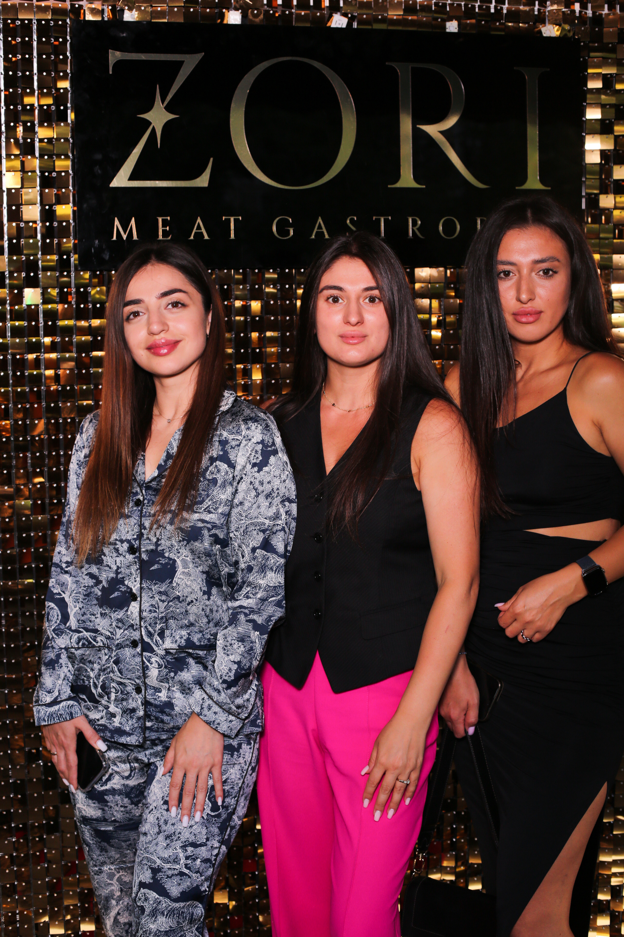 ДН Zori. Аренды интерактивных фотозон в Харькове