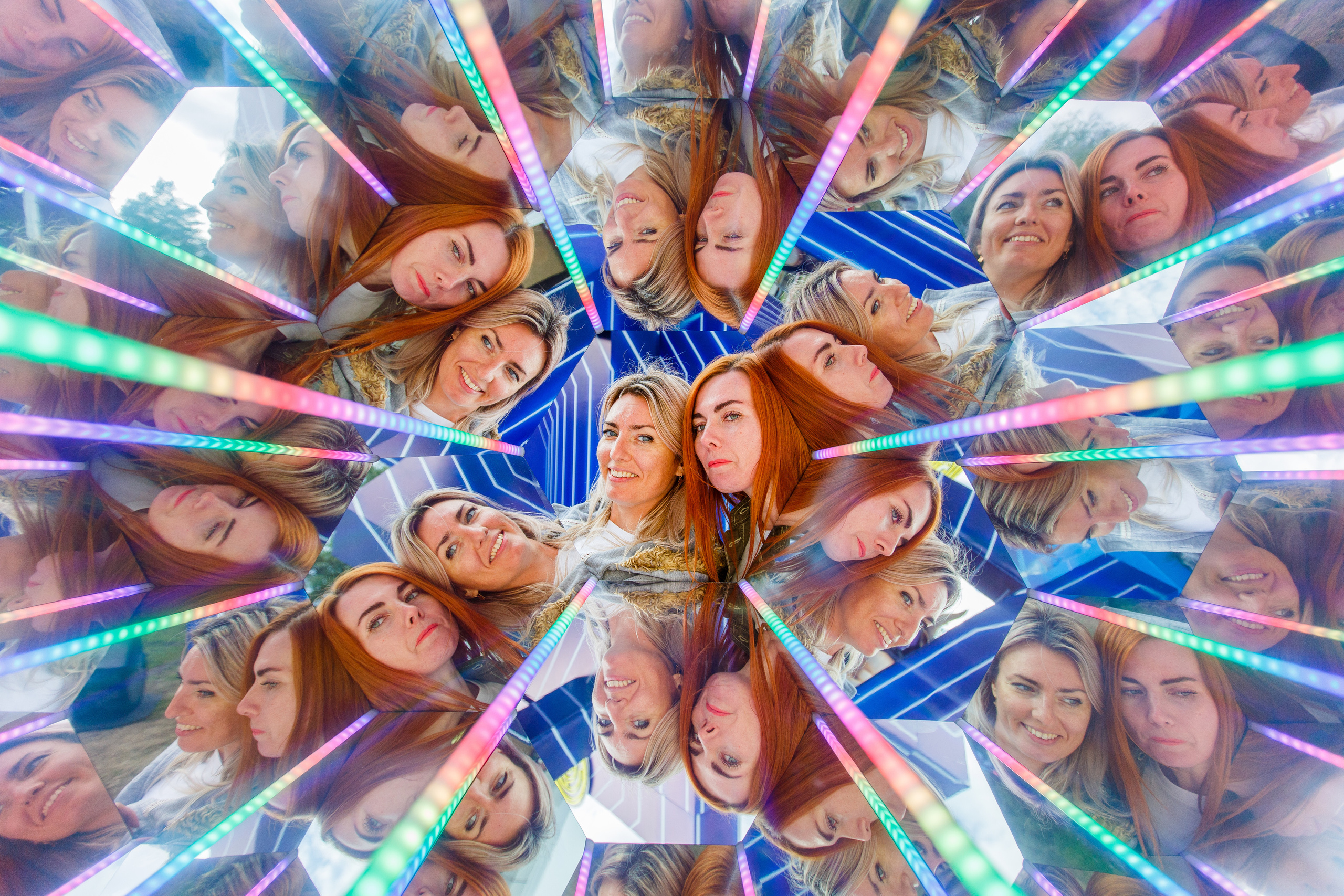 NIX (04.09.2021). Аренды интерактивных фотозон в Харькове