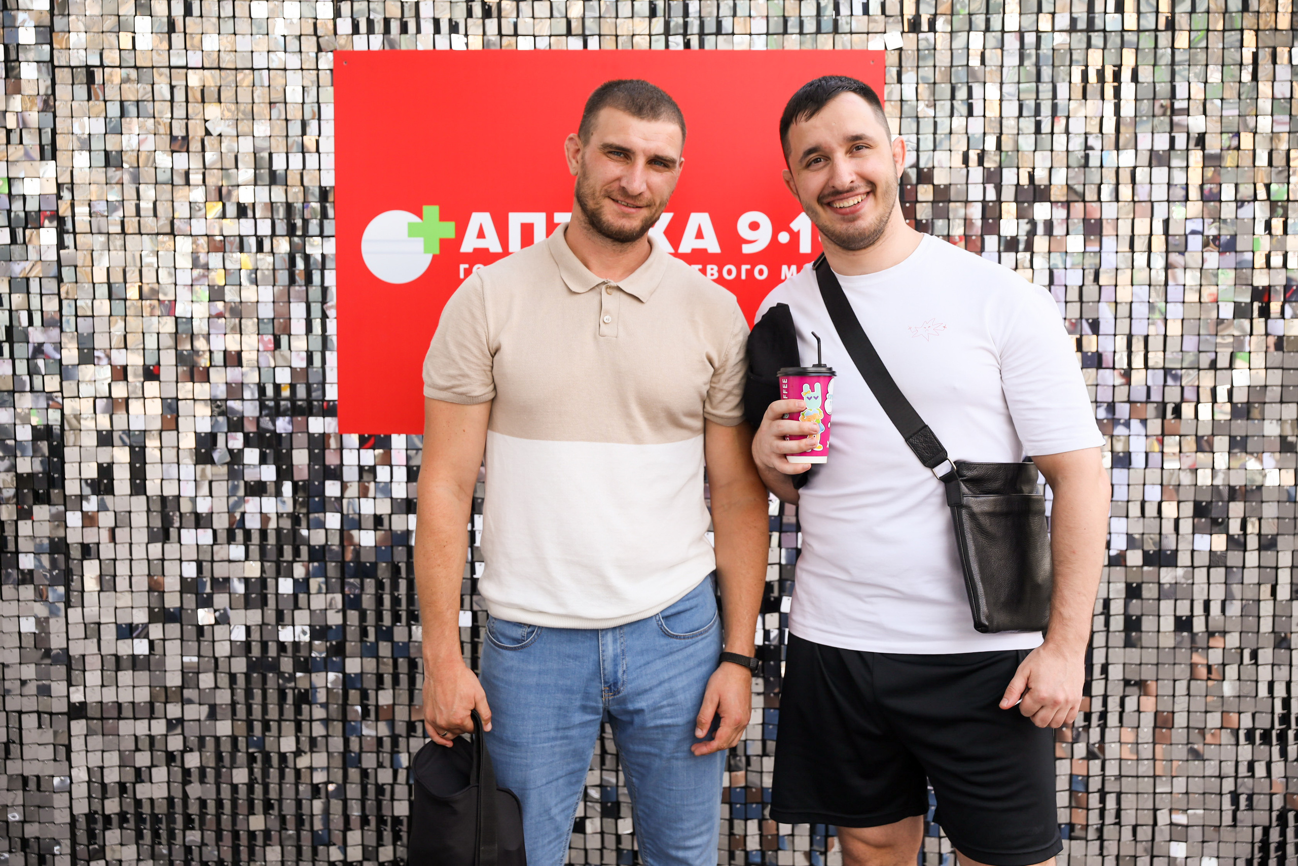 Аптека 911 (Фотомозаїка). Аренды интерактивных фотозон в Харькове