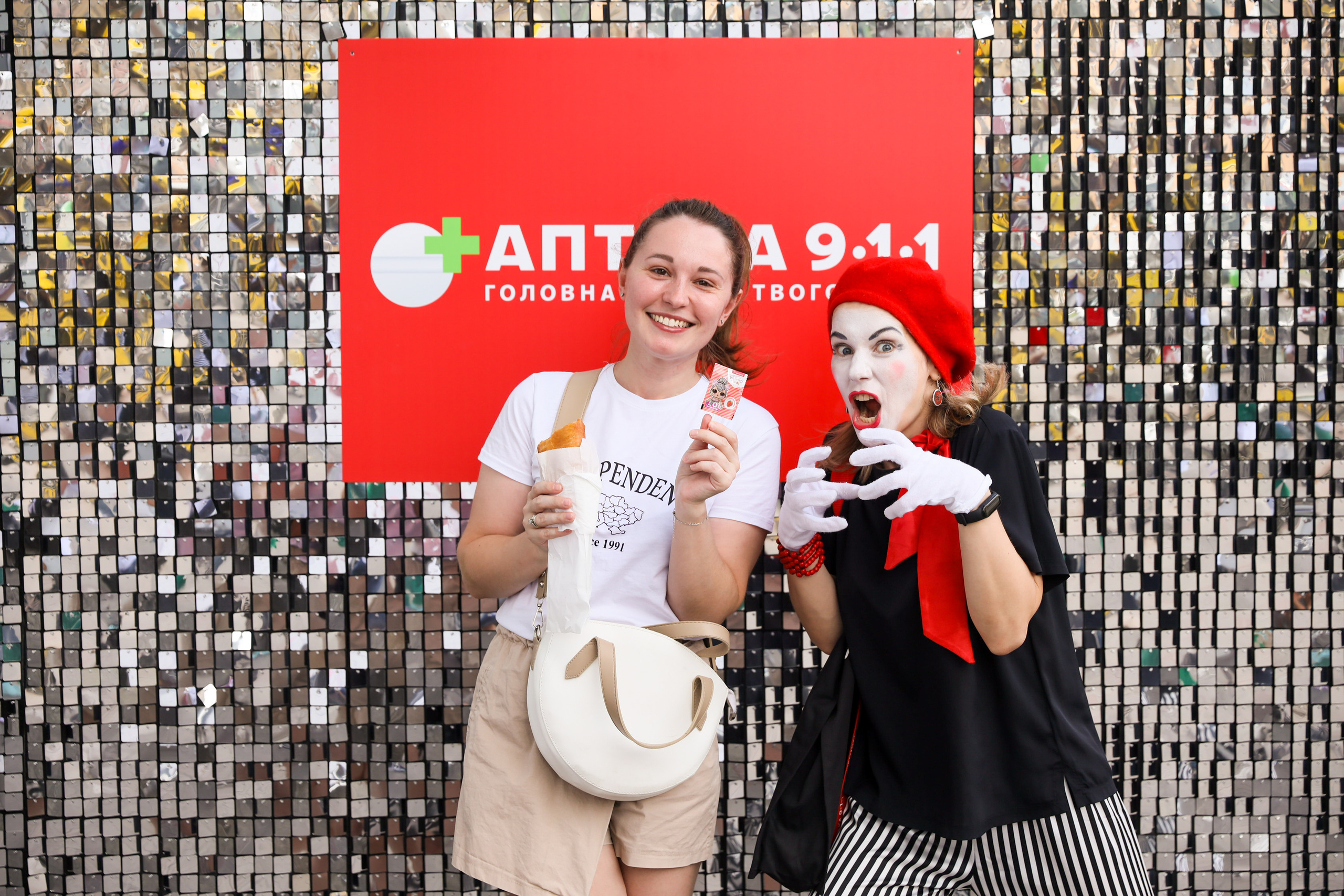 Аптека 911 (Фотомозаїка). Аренды интерактивных фотозон в Харькове