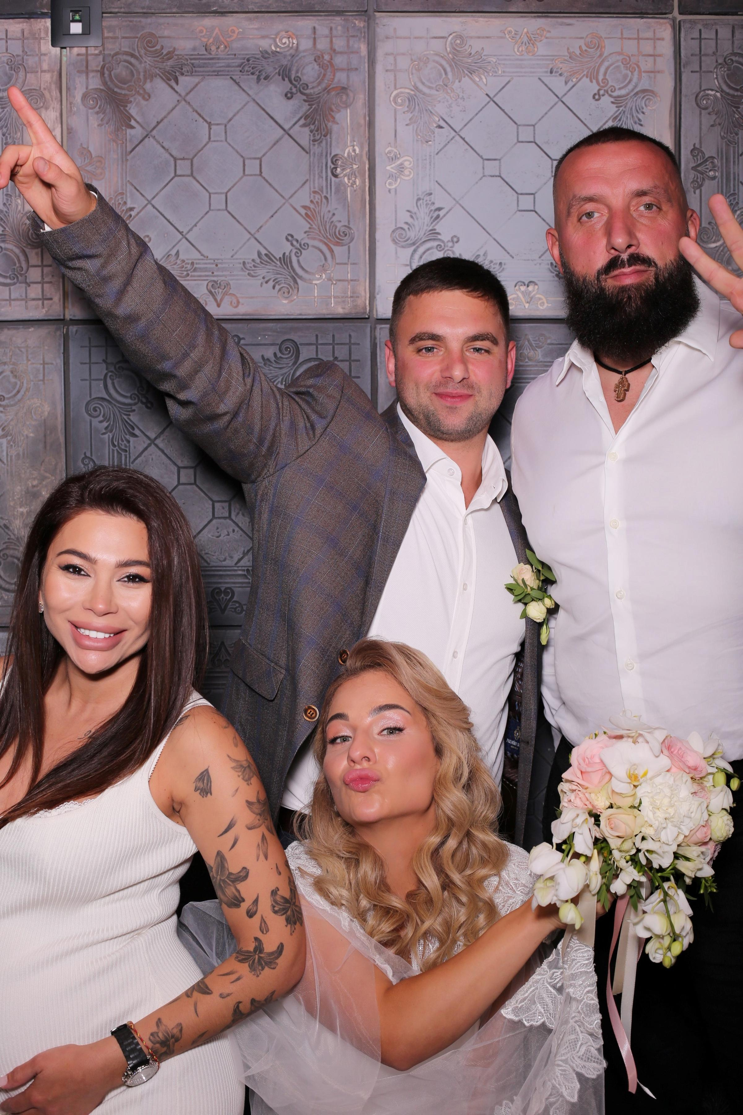 Євген та Вікторія (AiR PhotoBox). Аренды интерактивных фотозон в Харькове