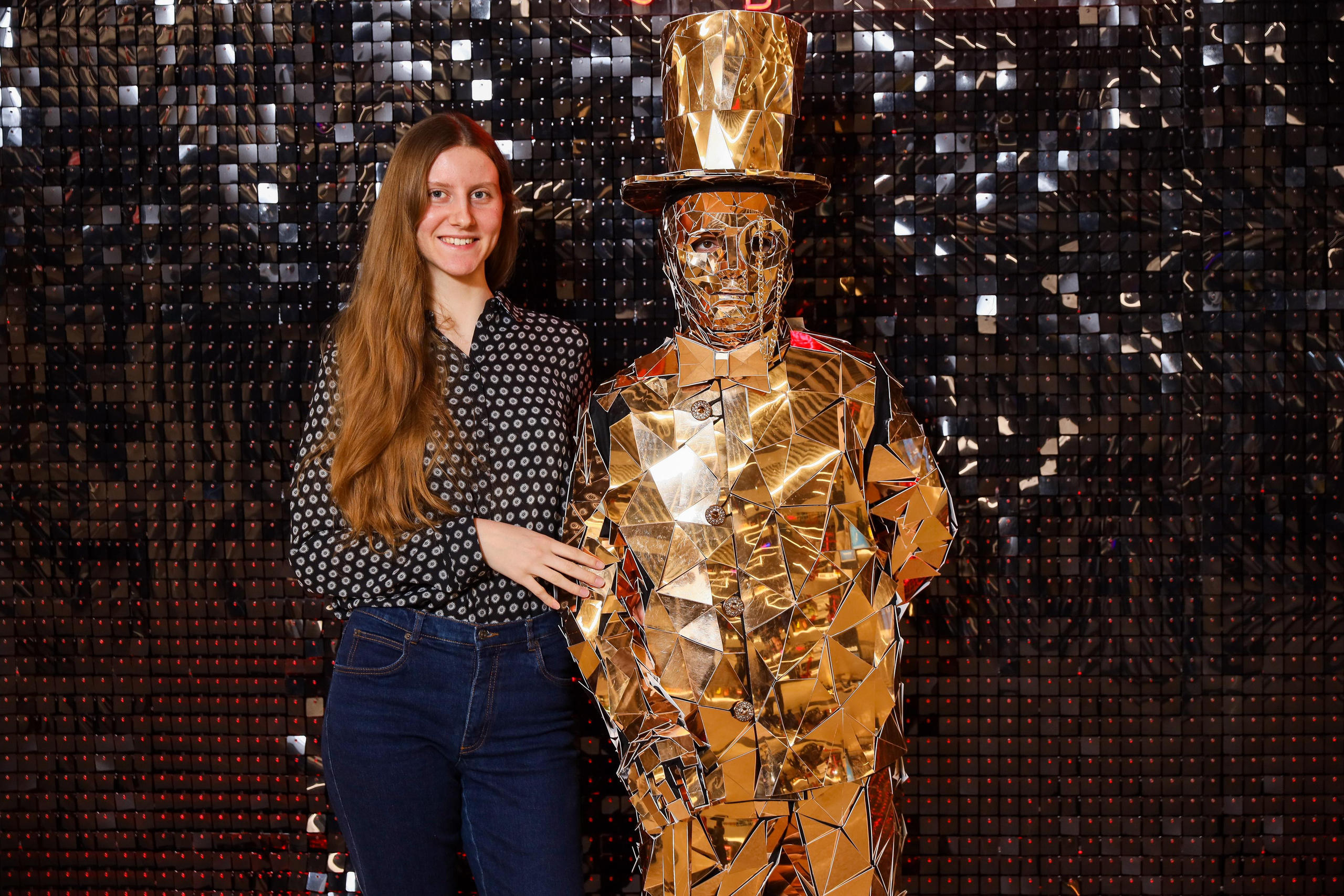 Фотомозаїка на 580 фото для ТРЦ Караван. Аренды интерактивных фотозон в Харькове