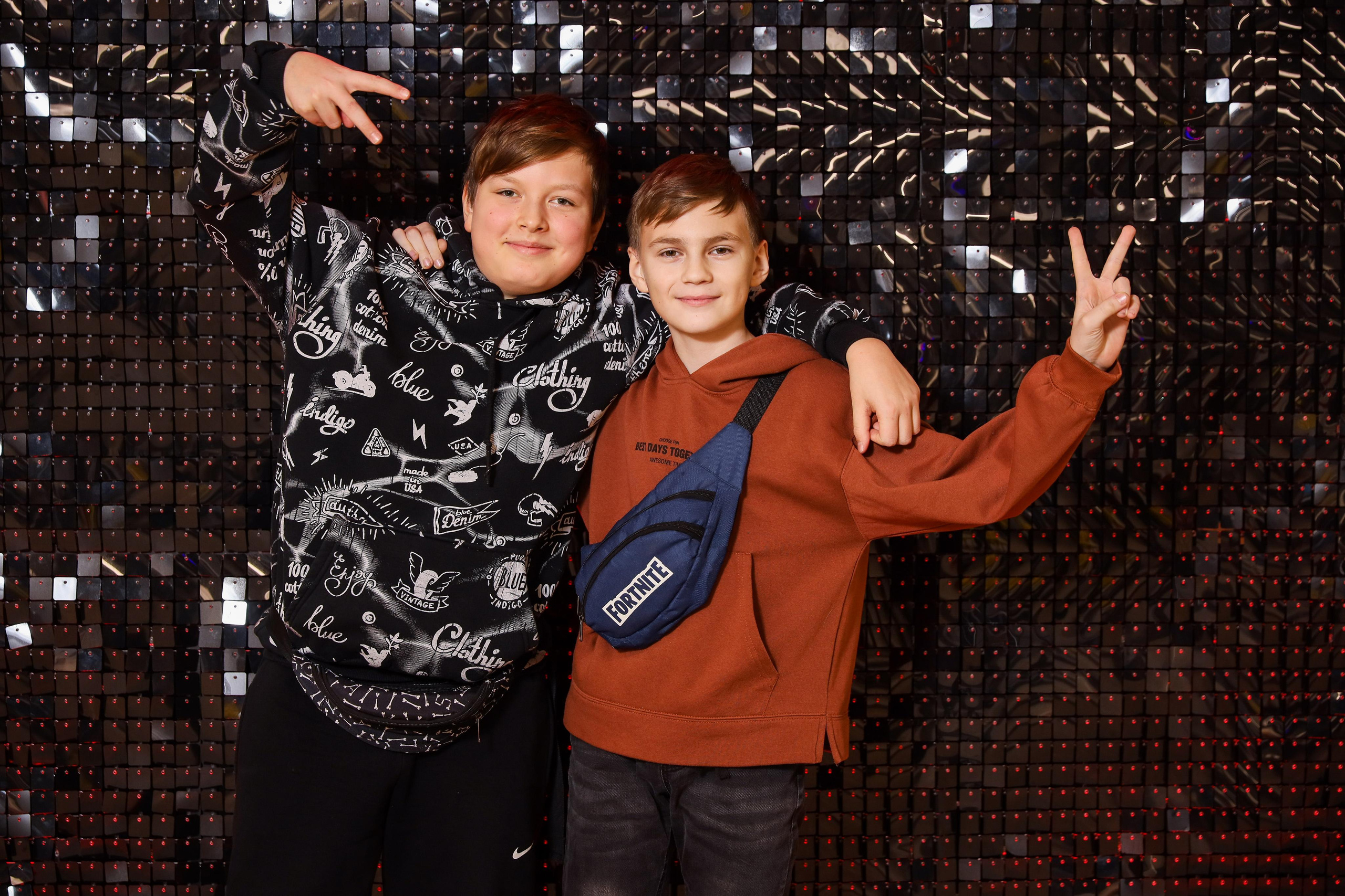 Фотомозаїка на 580 фото для ТРЦ Караван. Аренды интерактивных фотозон в Харькове