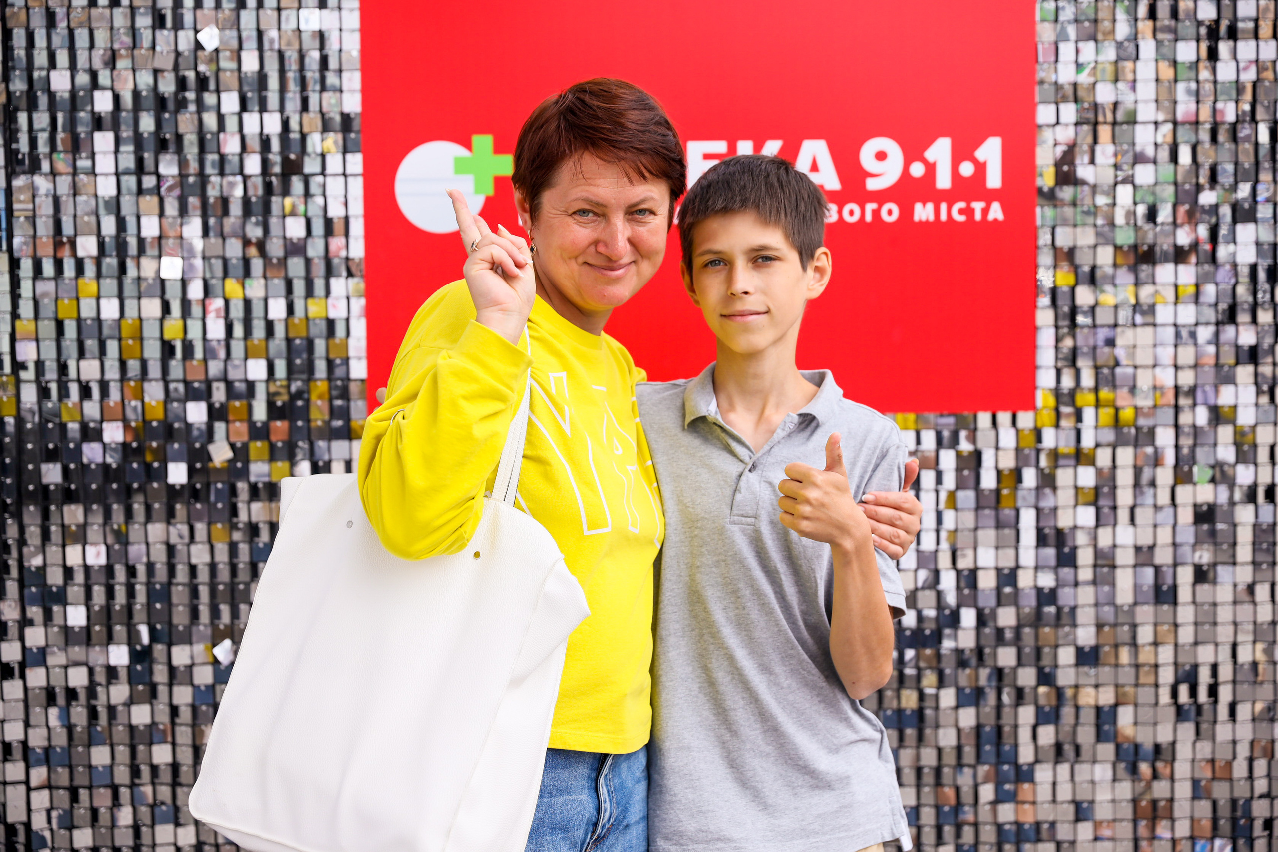 Аптека 911 (Фотомозаїка). Аренды интерактивных фотозон в Харькове