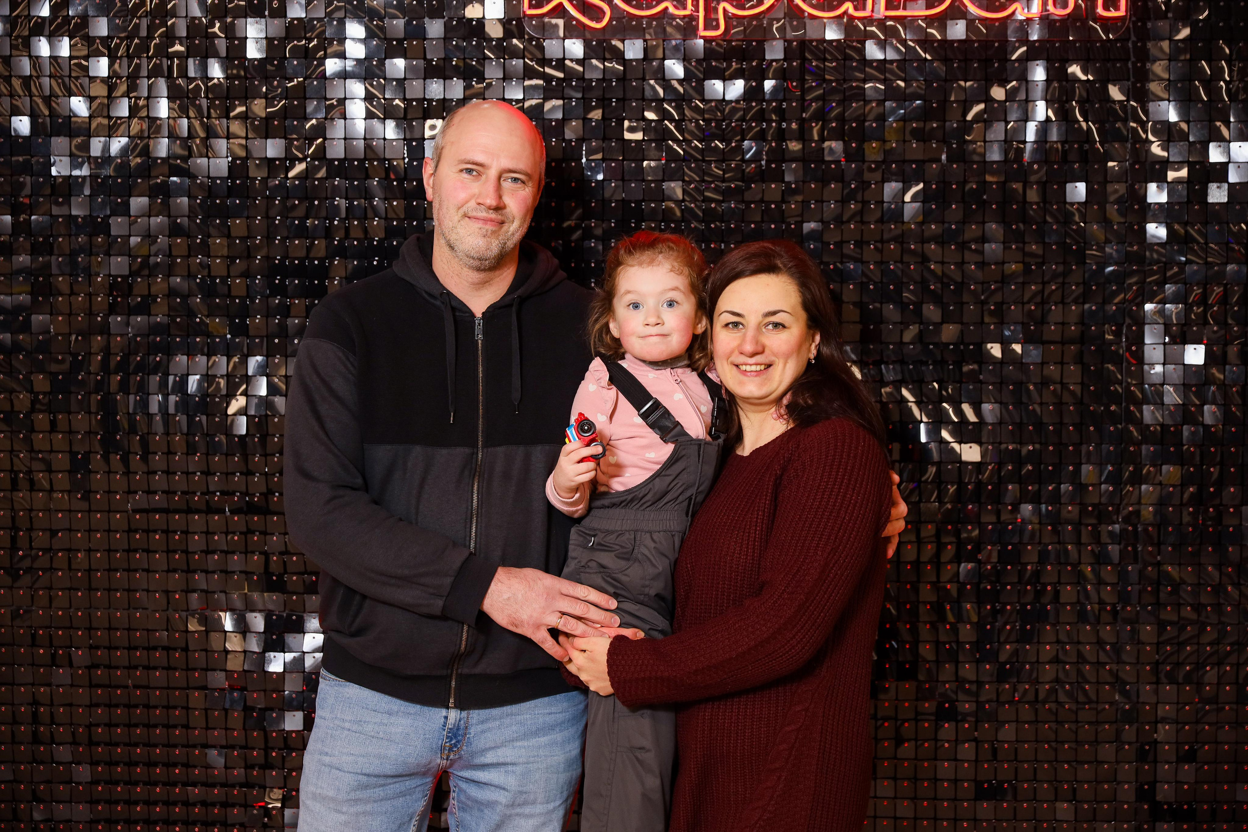 Фотомозаїка на 580 фото для ТРЦ Караван. Аренды интерактивных фотозон в Харькове