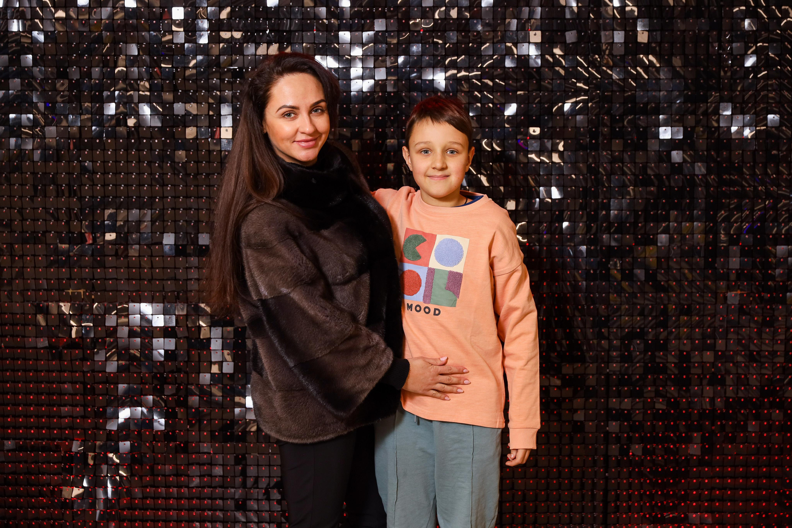 Фотомозаїка на 580 фото для ТРЦ Караван. Аренды интерактивных фотозон в Харькове