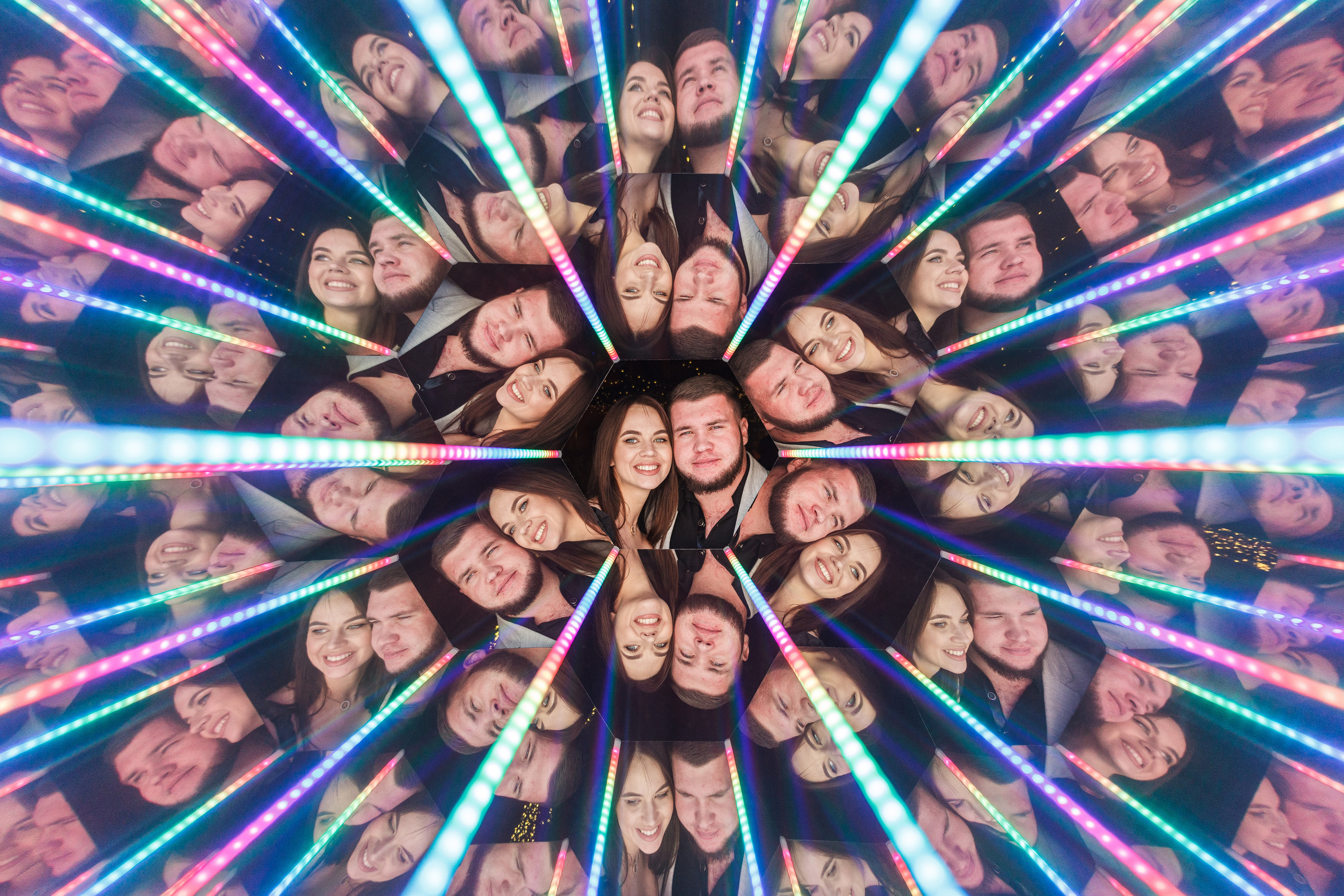 Калейдоскоп на свадьбе Алексея и Ання. Аренды интерактивных фотозон в Харькове