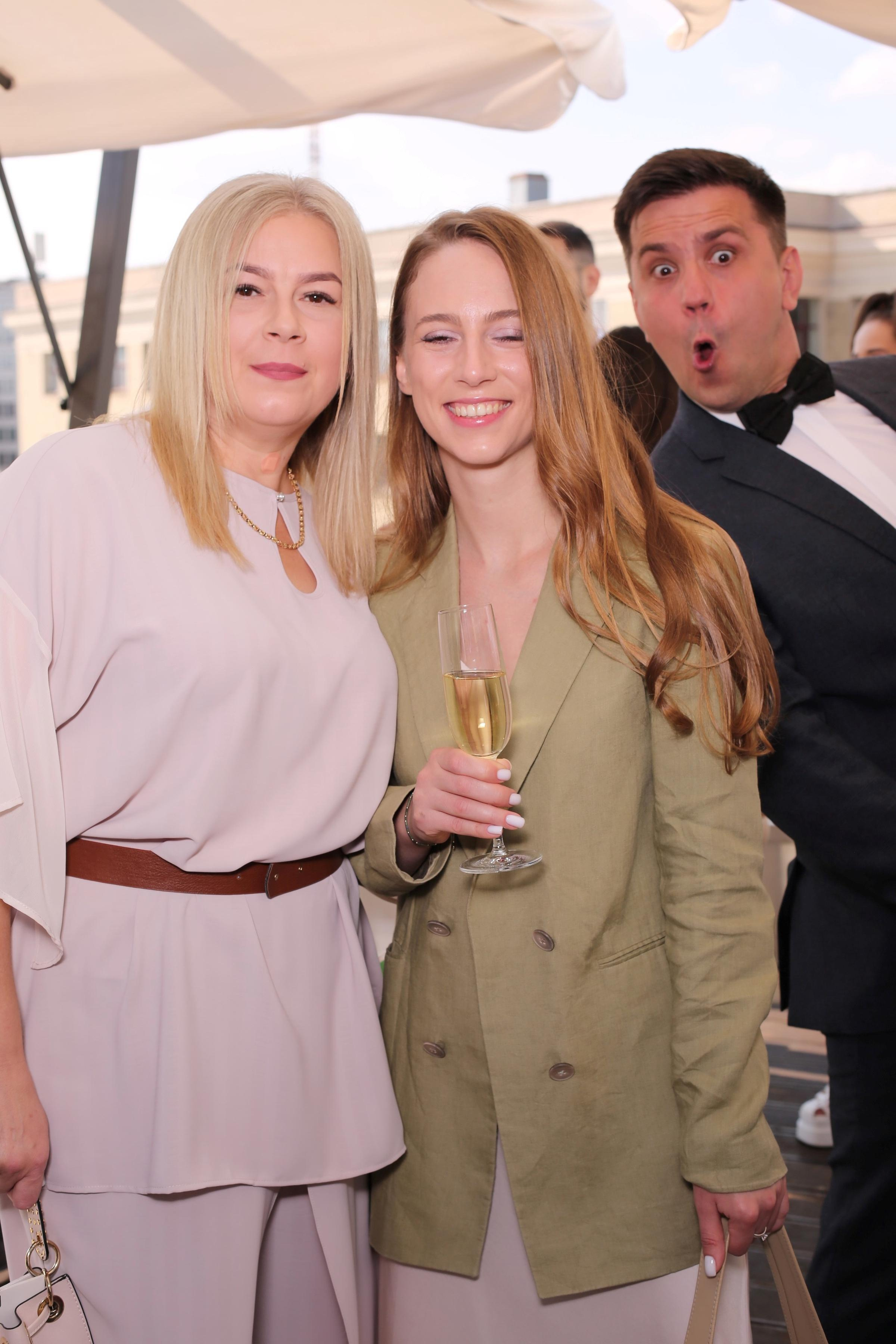 Максим та Іветта (AiR PhotoBox). Оренда інтерактивних фотозон у Харкові