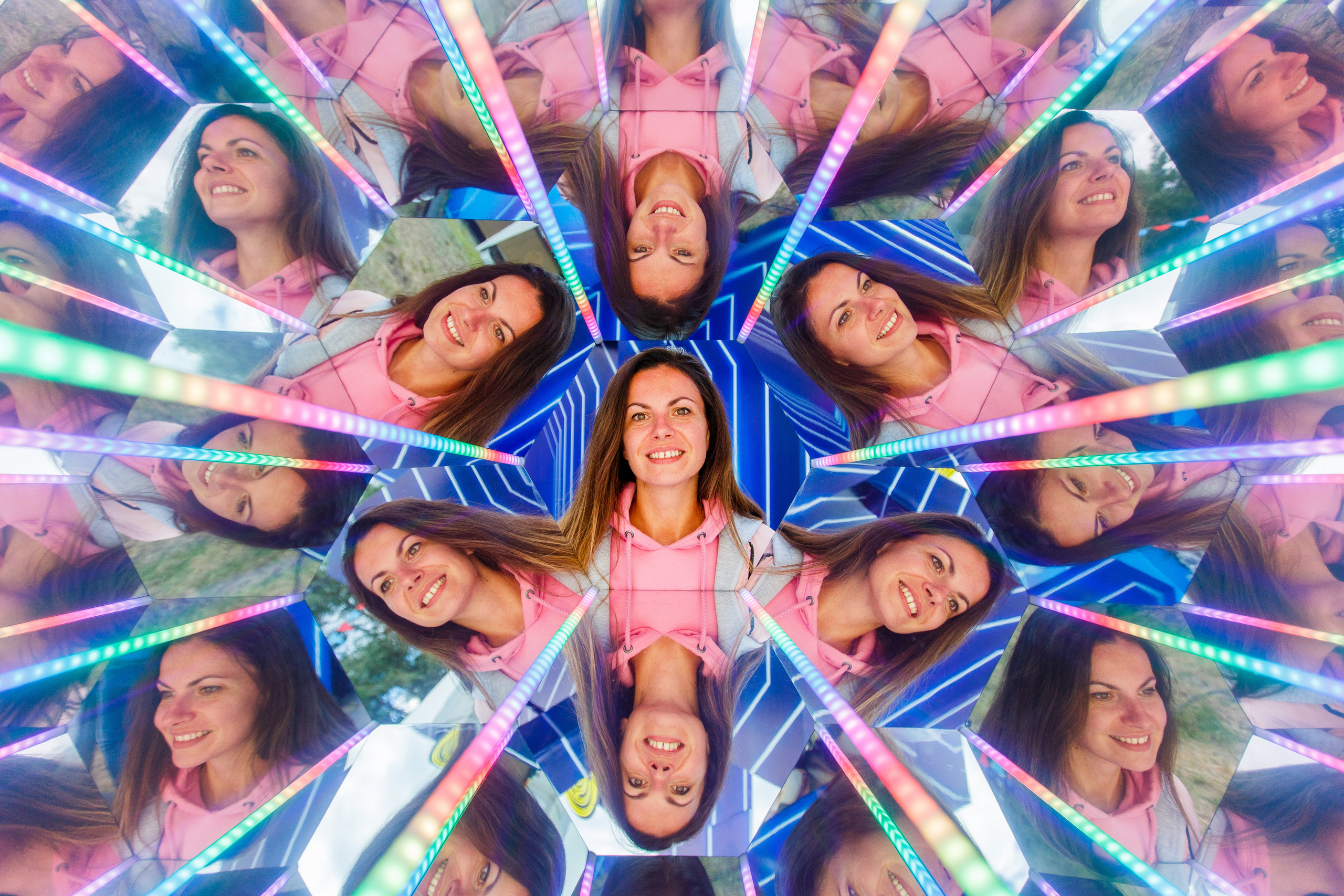 NIX (04.09.2021). Аренды интерактивных фотозон в Харькове