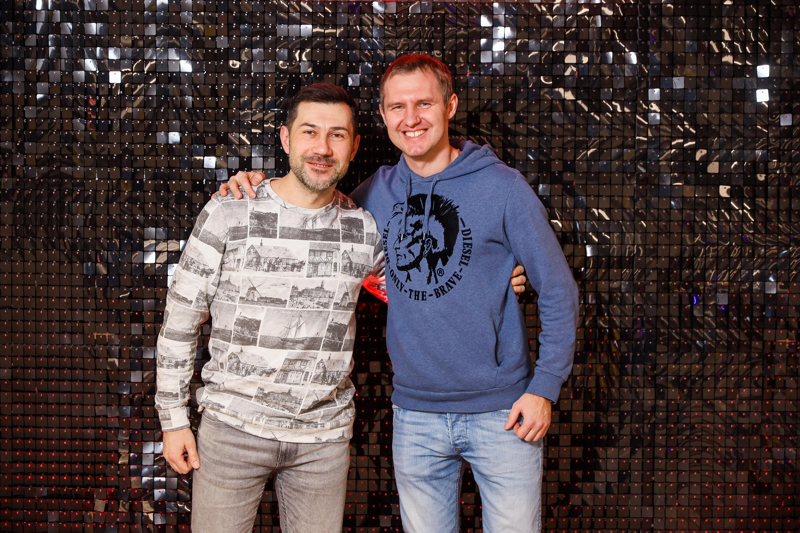 Фотомозаїка на 580 фото для ТРЦ Караван. Аренды интерактивных фотозон в Харькове