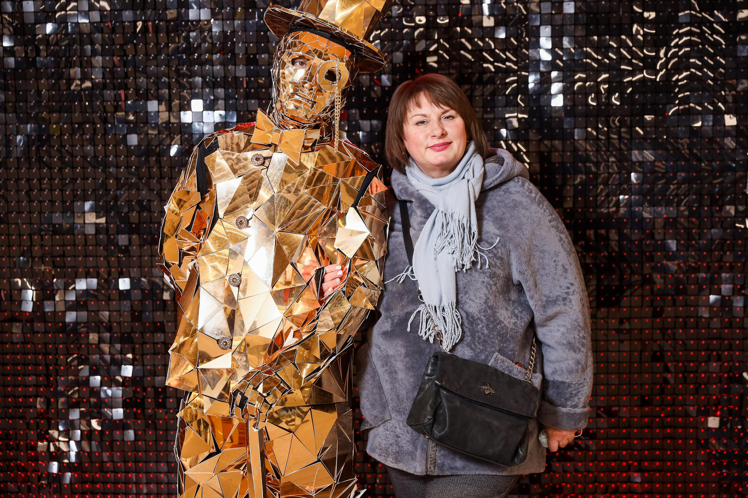 Фотомозаїка на 580 фото для ТРЦ Караван. Аренды интерактивных фотозон в Харькове