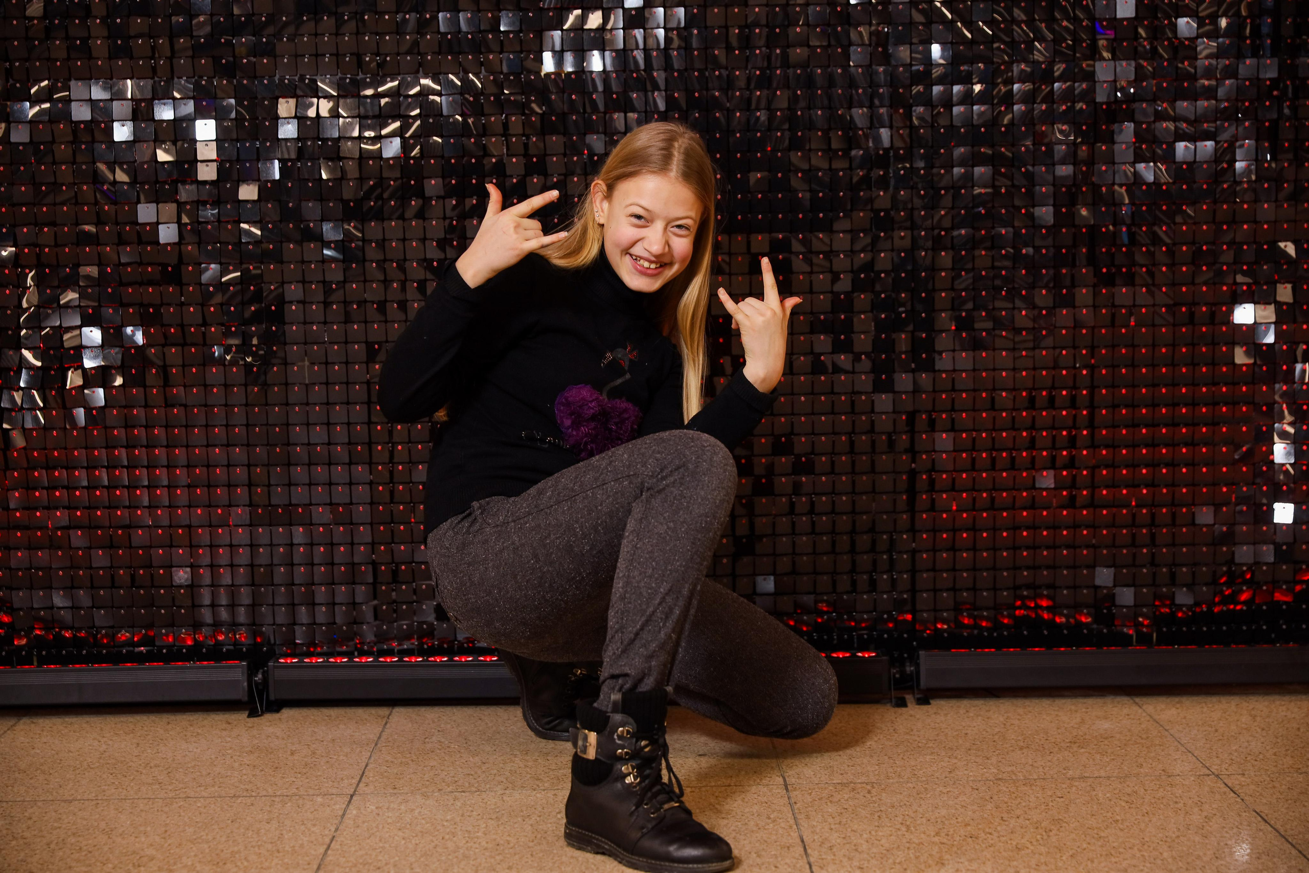 Фотомозаїка на 580 фото для ТРЦ Караван. Аренды интерактивных фотозон в Харькове